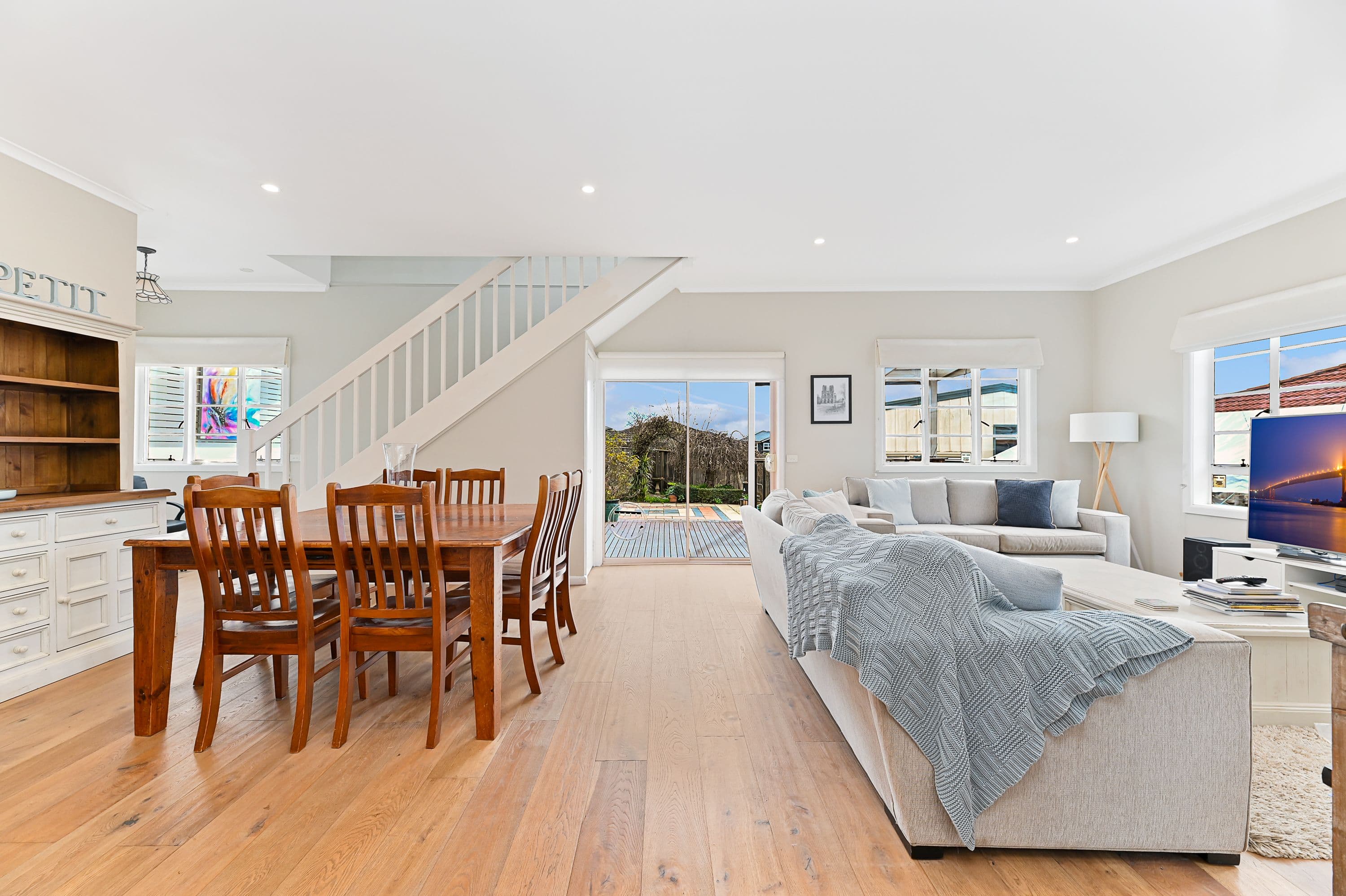 41 Price Avenue, Mount Waverley VIC 3149, Mount Waverley - Thumbnail 2