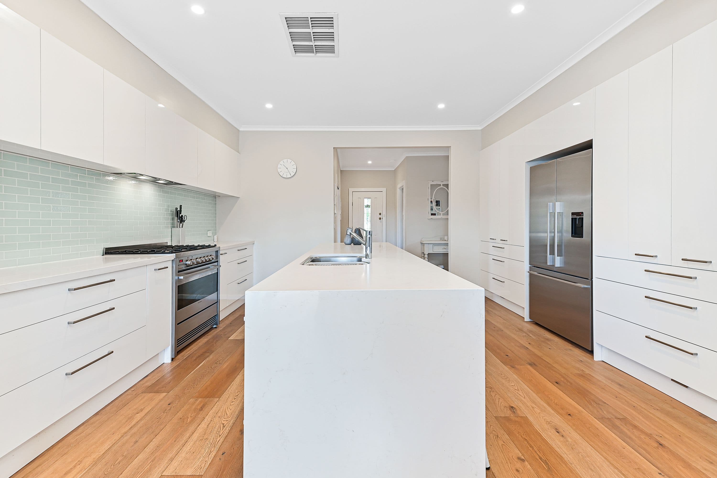 41 Price Avenue, Mount Waverley VIC 3149, Mount Waverley - Thumbnail 4