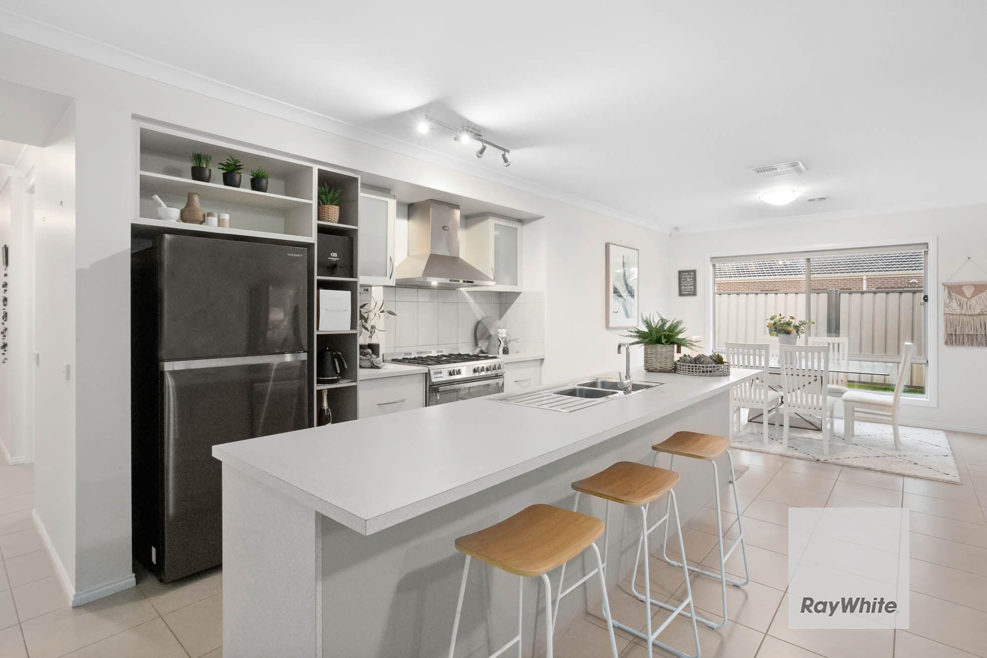 7 Margaret Place, Taylors Hill VIC 3037, Taylors Hill - Thumbnail 4