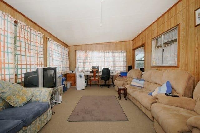 8 Wilfred Street, HARRISTOWN QLD 4350, Harristown - Thumbnail 3