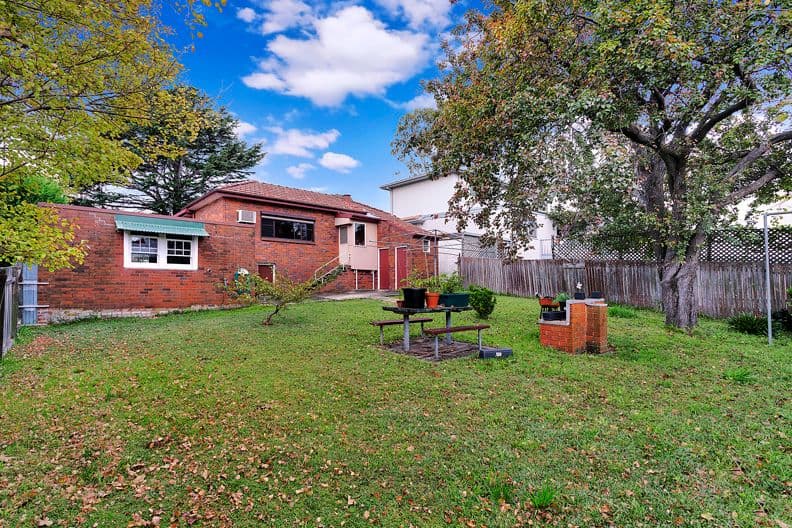 11 Fitzpatrick Avenue East, Frenchs Forest NSW 2086, Frenchs Forest - Thumbnail 2