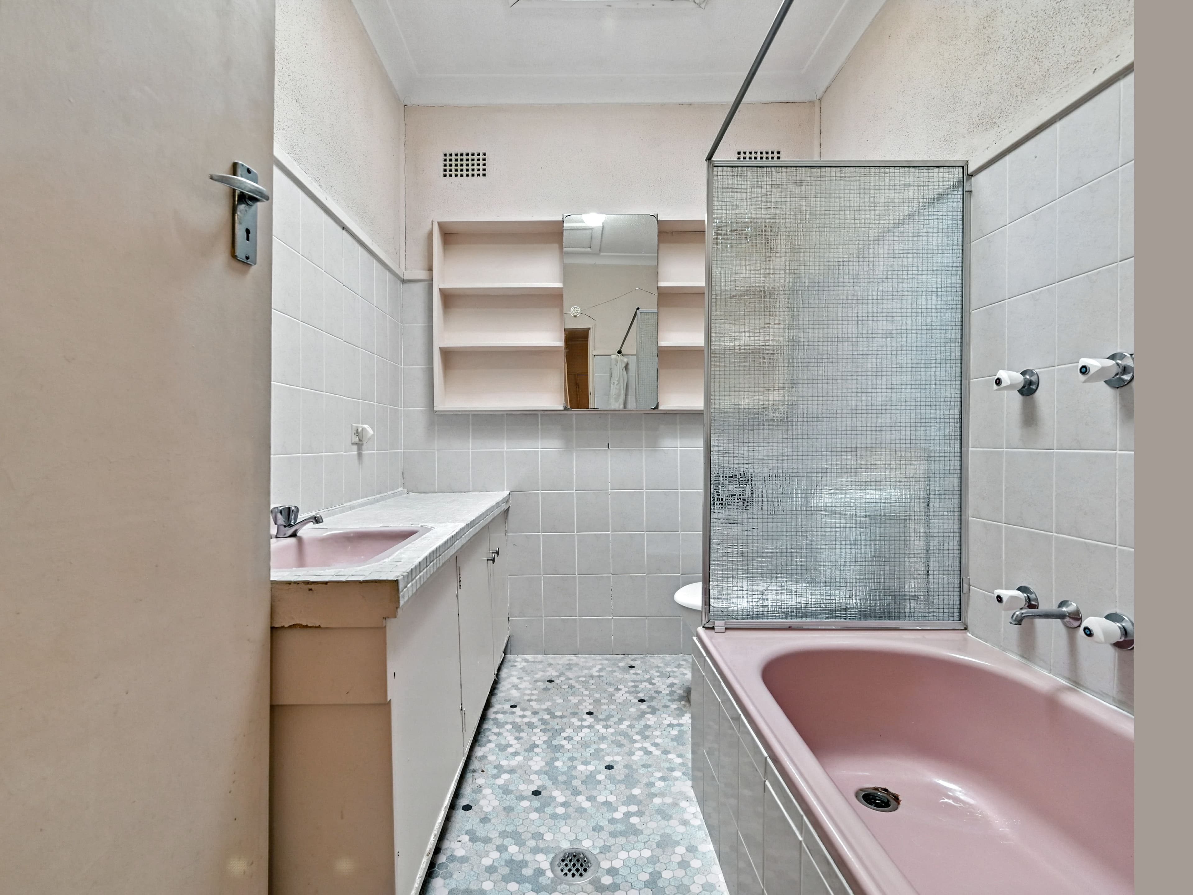 11 Ronald Street, Campbelltown NSW 2560, Campbelltown - Thumbnail 7