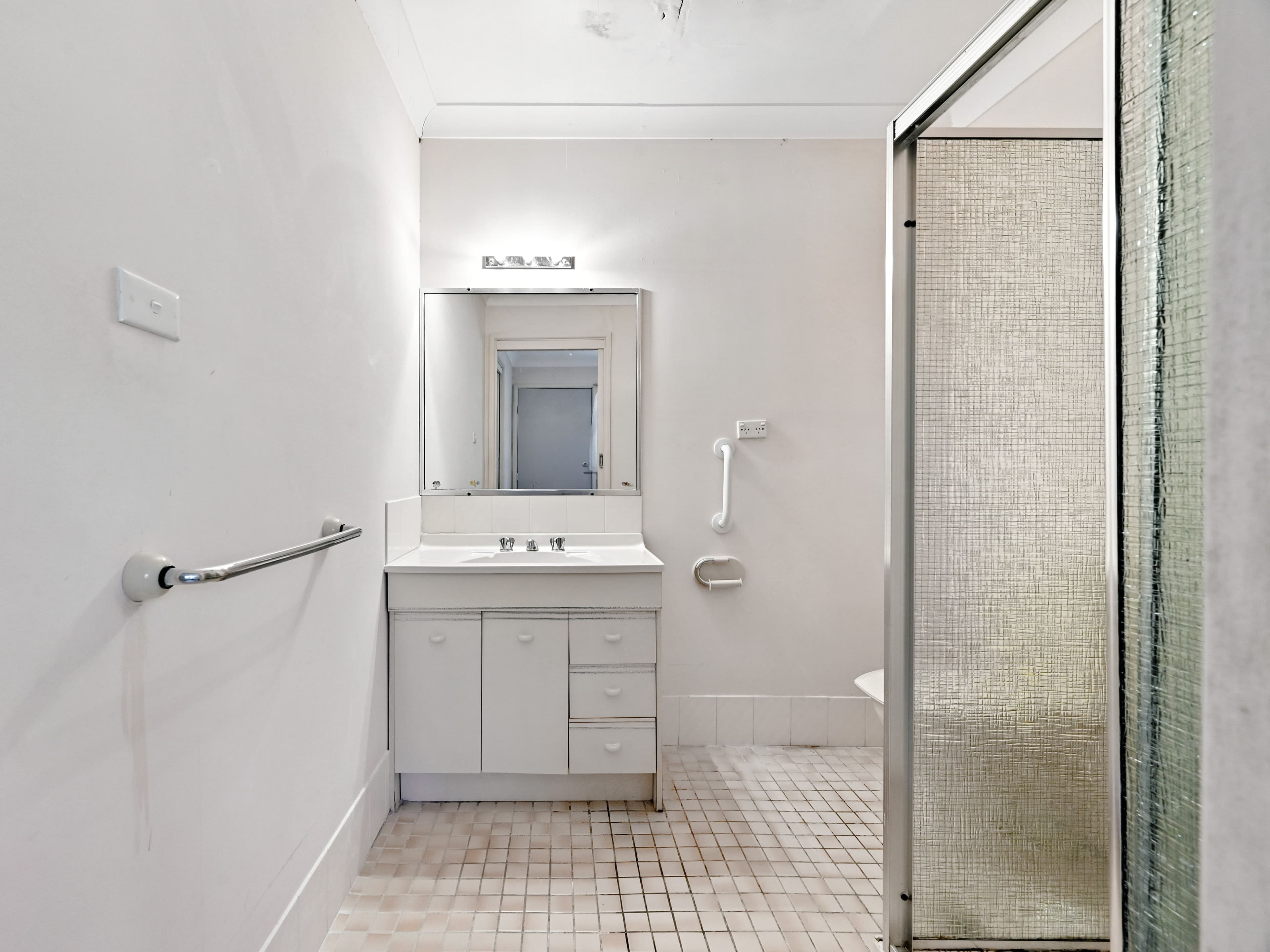 11 Ronald Street, Campbelltown NSW 2560, Campbelltown - Thumbnail 8