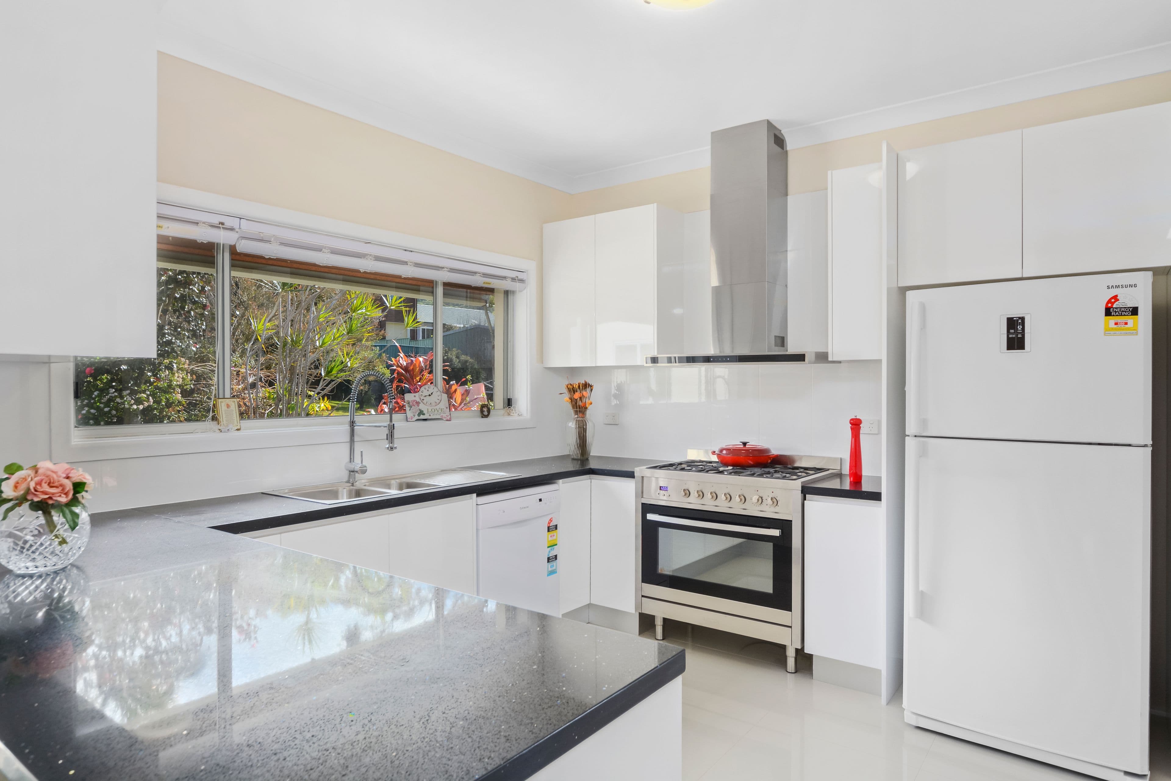26 Foothills Road, Corrimal - Thumbnail 2