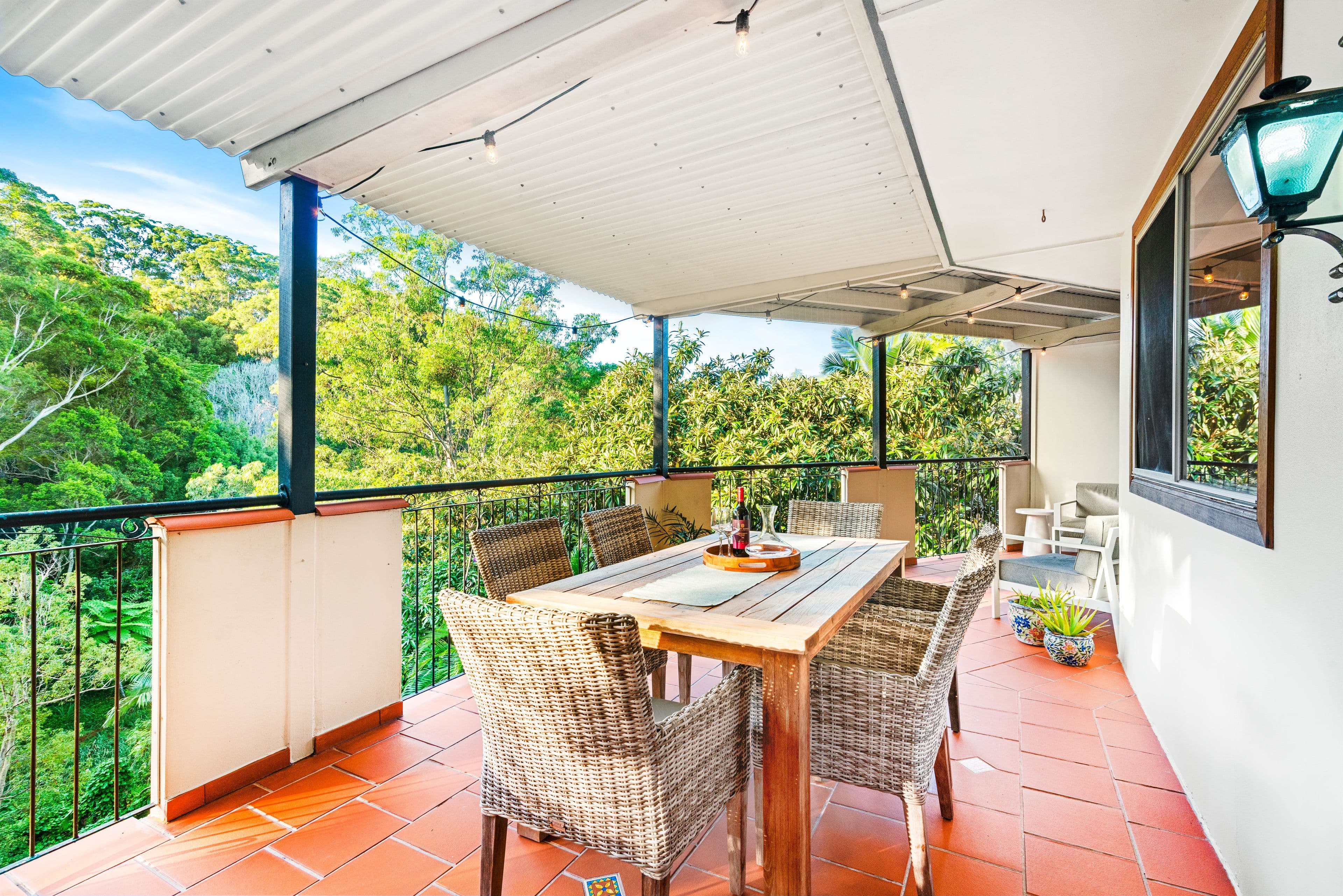 19 Crest Drive, Currumbin QLD 4223, Currumbin - Thumbnail 2
