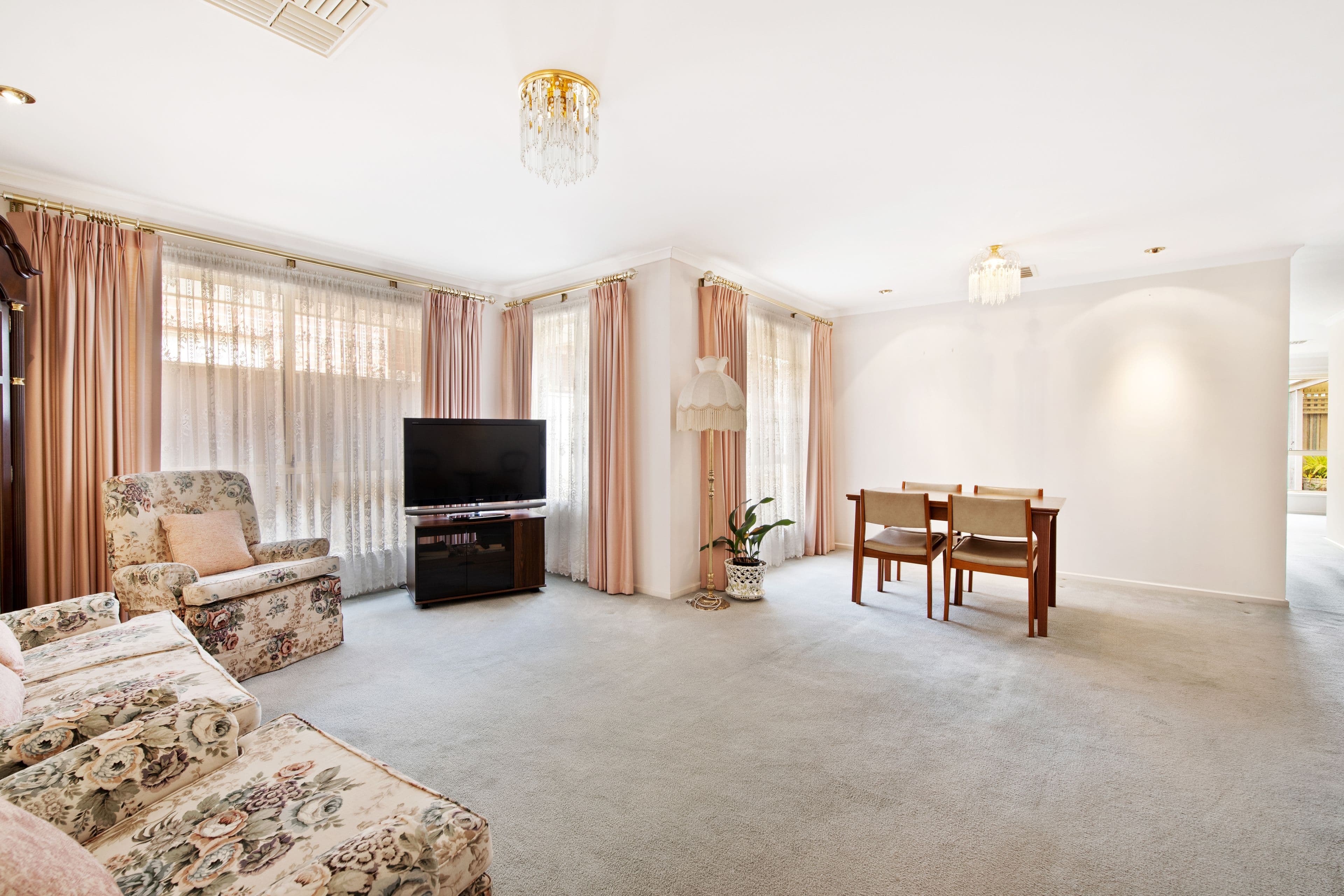 26 Burgundy Way, Glengowrie SA 5044, Glengowrie - Thumbnail 2
