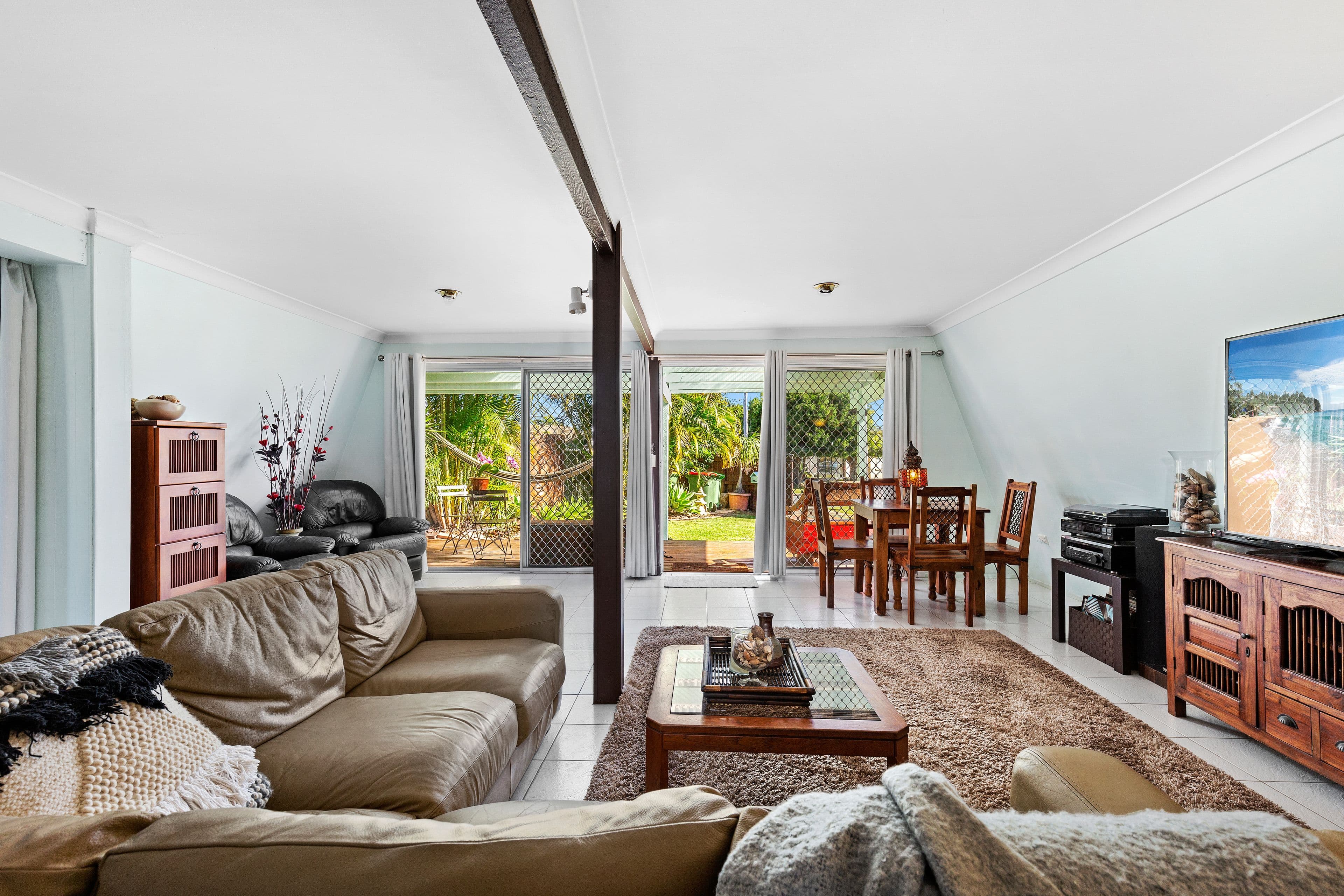 29 Denawen Street, Palm Beach QLD 4221, Palm Beach - Thumbnail 2