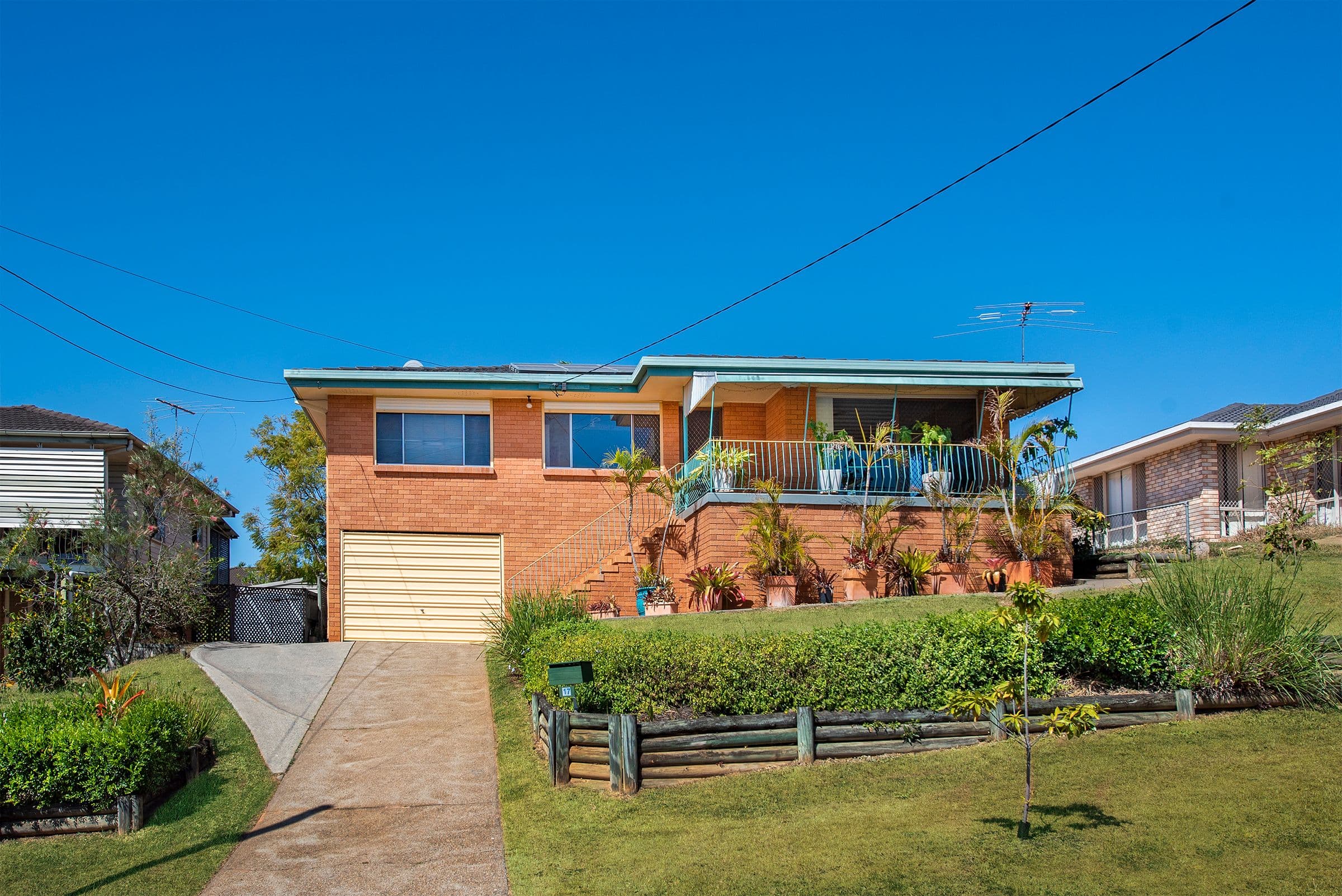 17 Pareena Crescent, Mansfield QLD 4122, Mansfield - Image 1