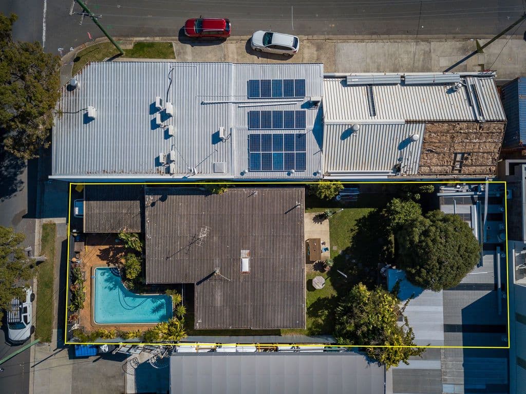 39 Paradise Avenue, Miami QLD 4220, Miami - Thumbnail 7