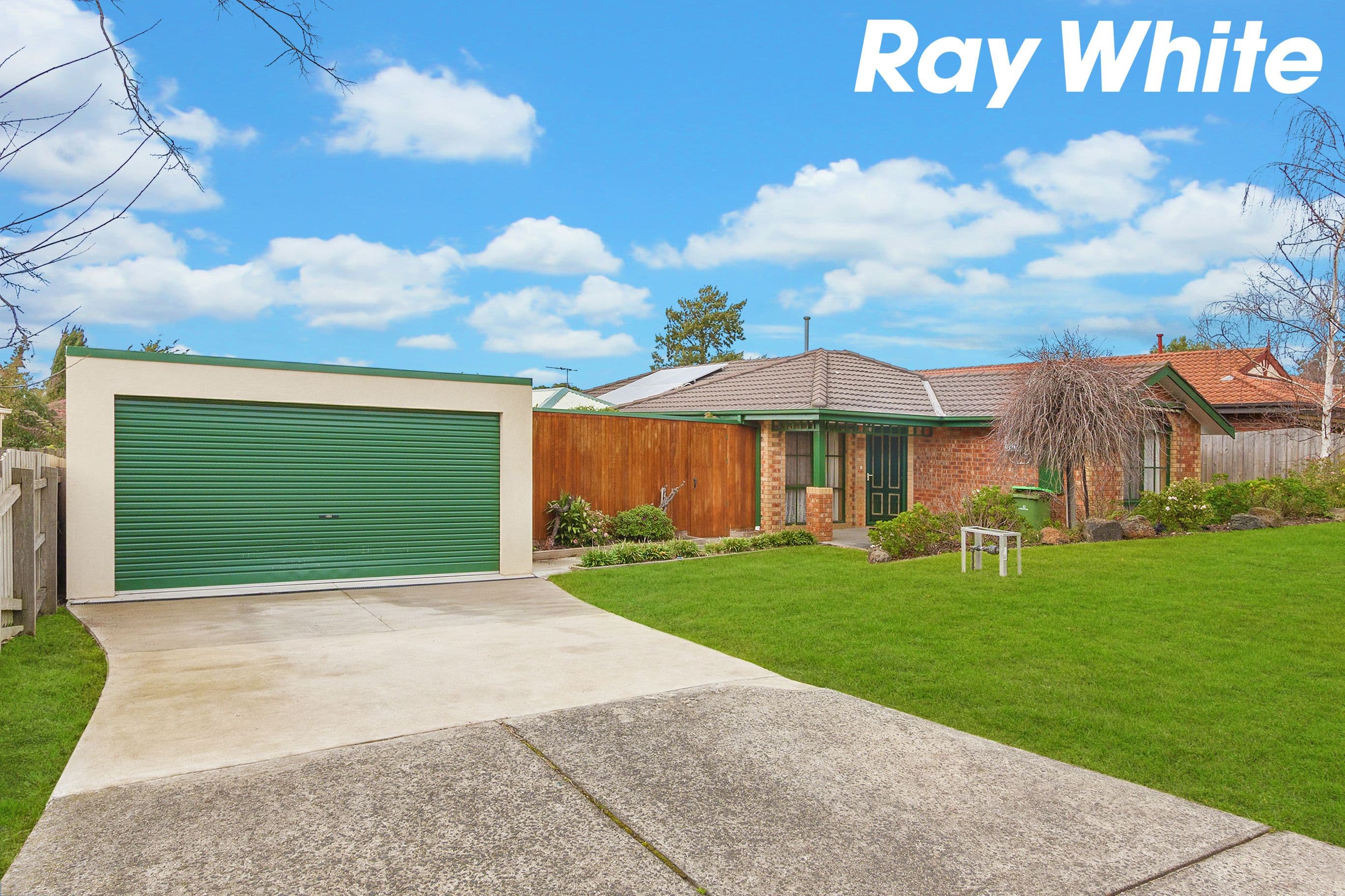 6 Union Avenue, Pakenham VIC 3810, Pakenham - Thumbnail 2