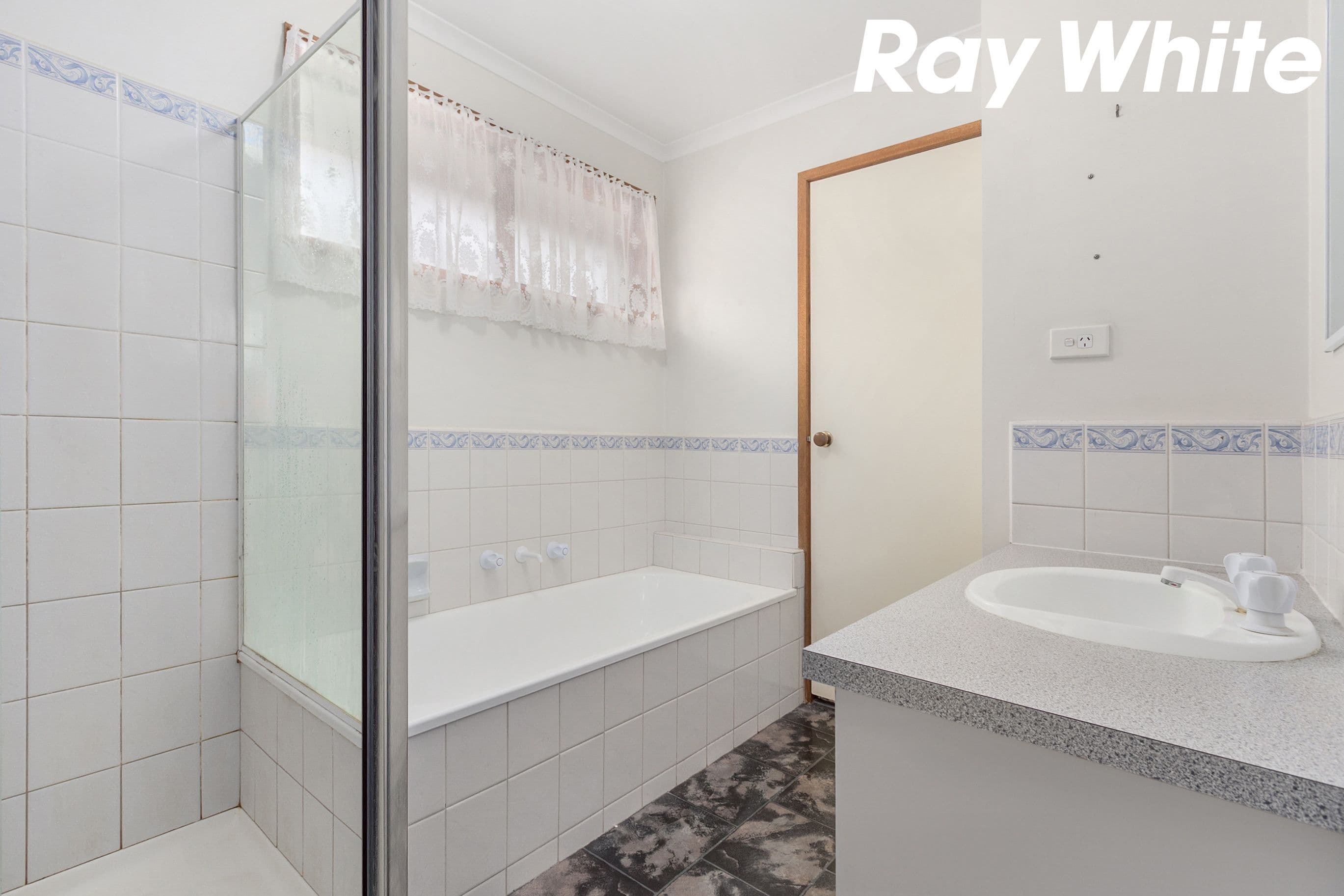 6 Union Avenue, Pakenham VIC 3810, Pakenham - Thumbnail 4