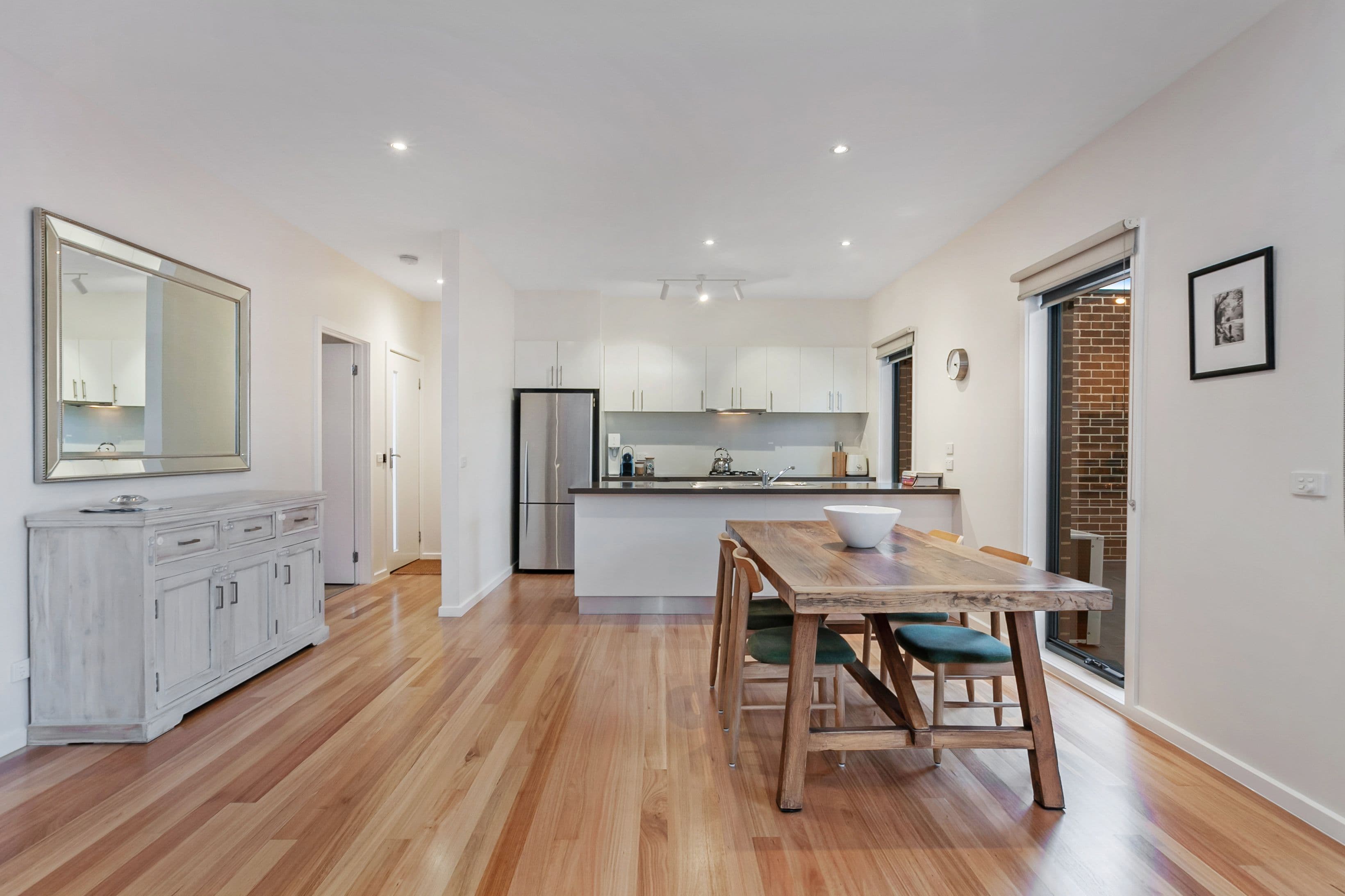 16 Lyonsville Avenue, Preston VIC 3072, Preston - Thumbnail 4