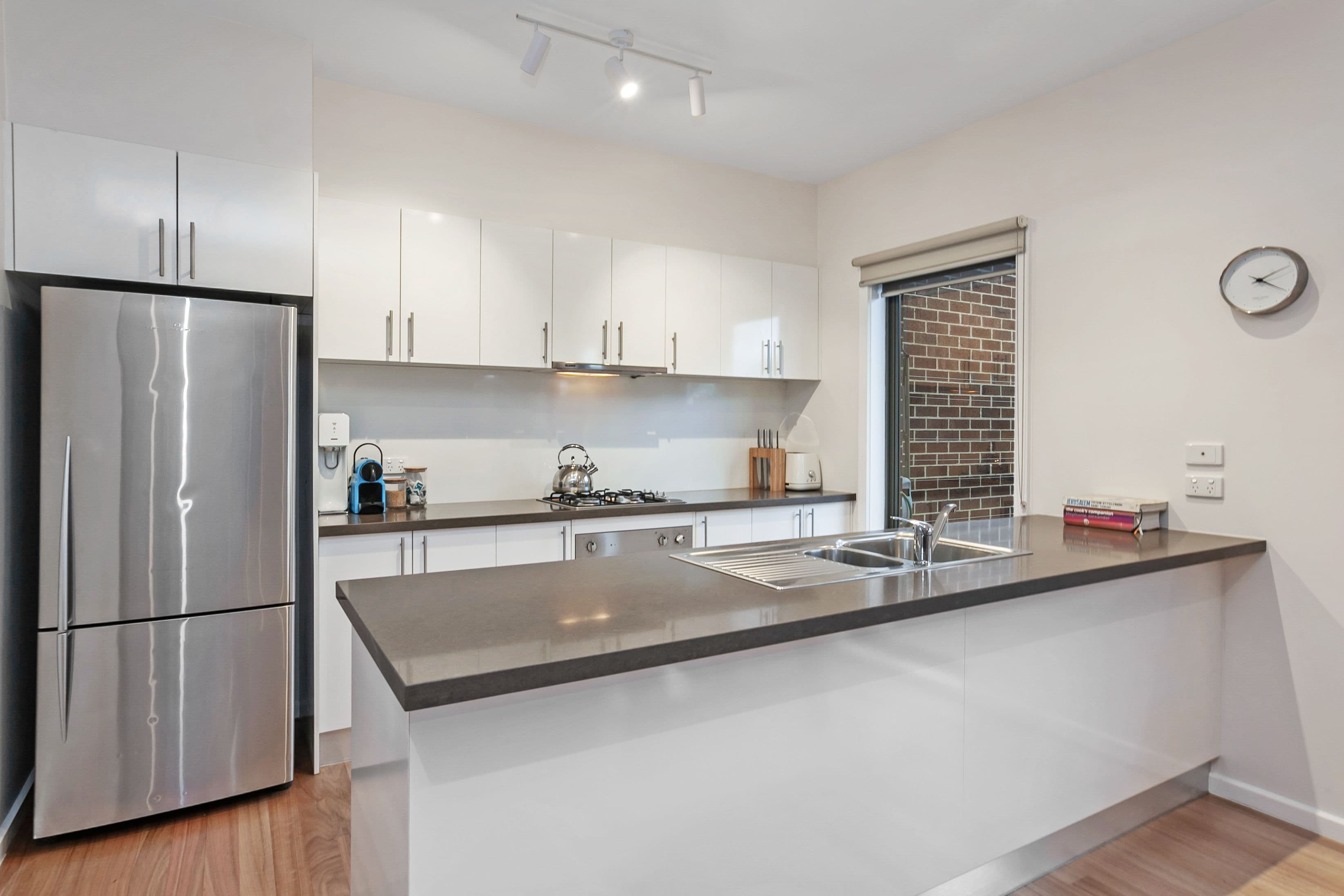 16 Lyonsville Avenue, Preston VIC 3072, Preston - Thumbnail 6