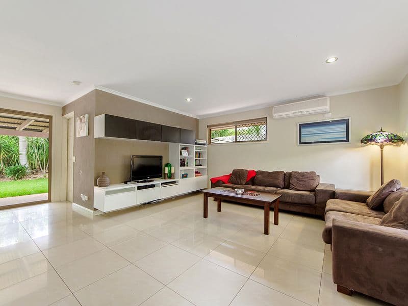 15 Studio Drive, Oxenford QLD 4210, Oxenford - Thumbnail 4