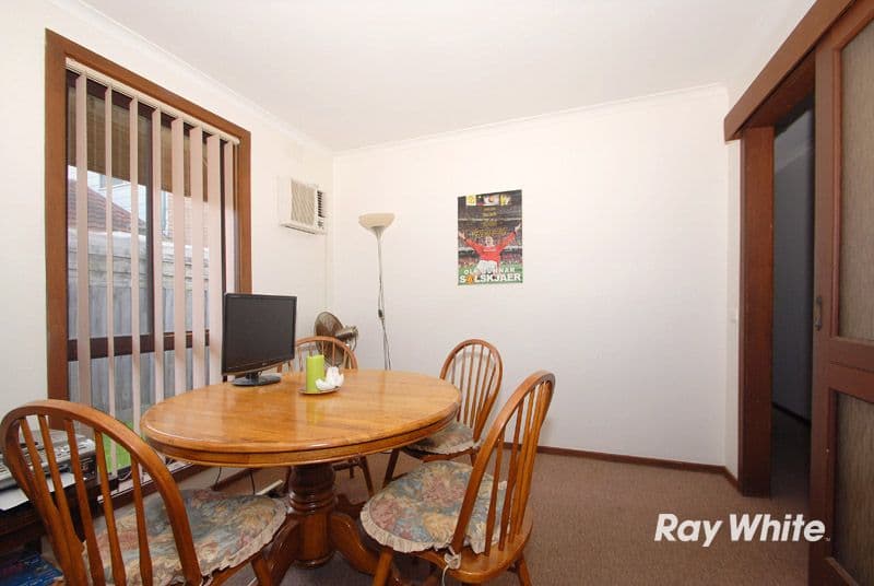 19 Lyall Street, CRANBOURNE VIC 3977, Cranbourne - Thumbnail 3