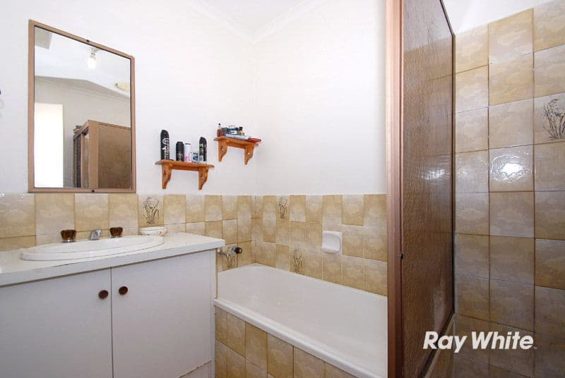 19 Lyall Street, CRANBOURNE VIC 3977, Cranbourne - Thumbnail 6