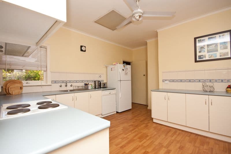 203 Walnut Avenue, MILDURA VIC 3500, Mildura - Thumbnail 3
