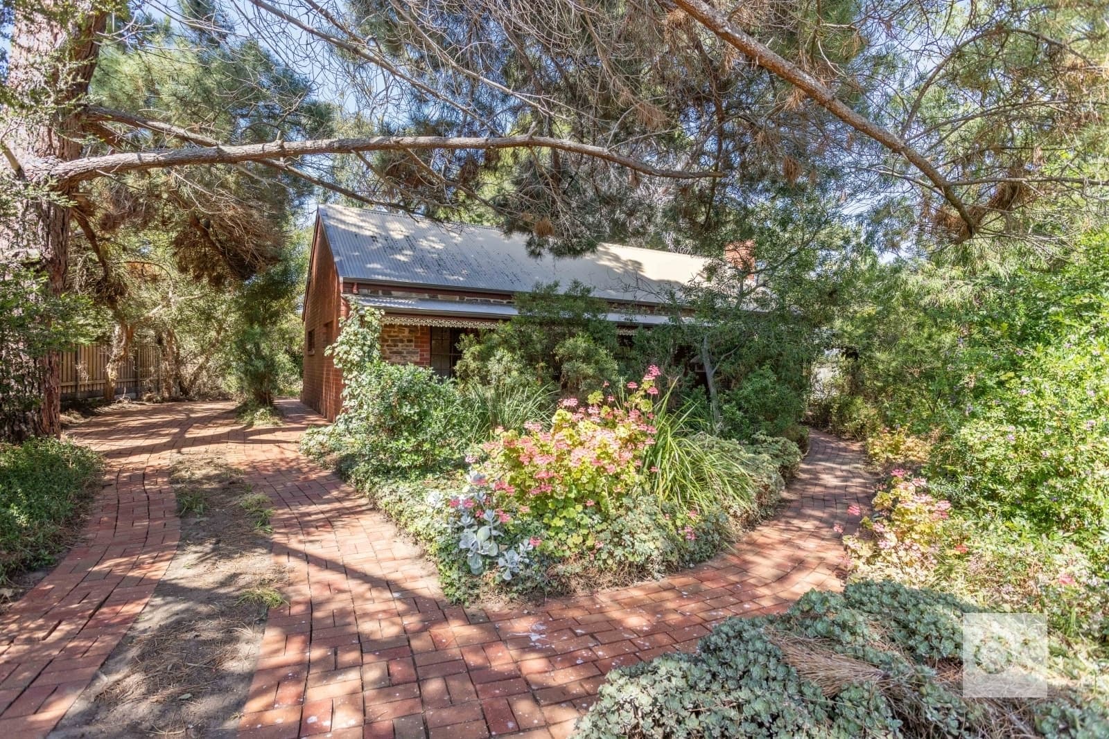 9 Fountain Avenue, Encounter Bay - Thumbnail 2