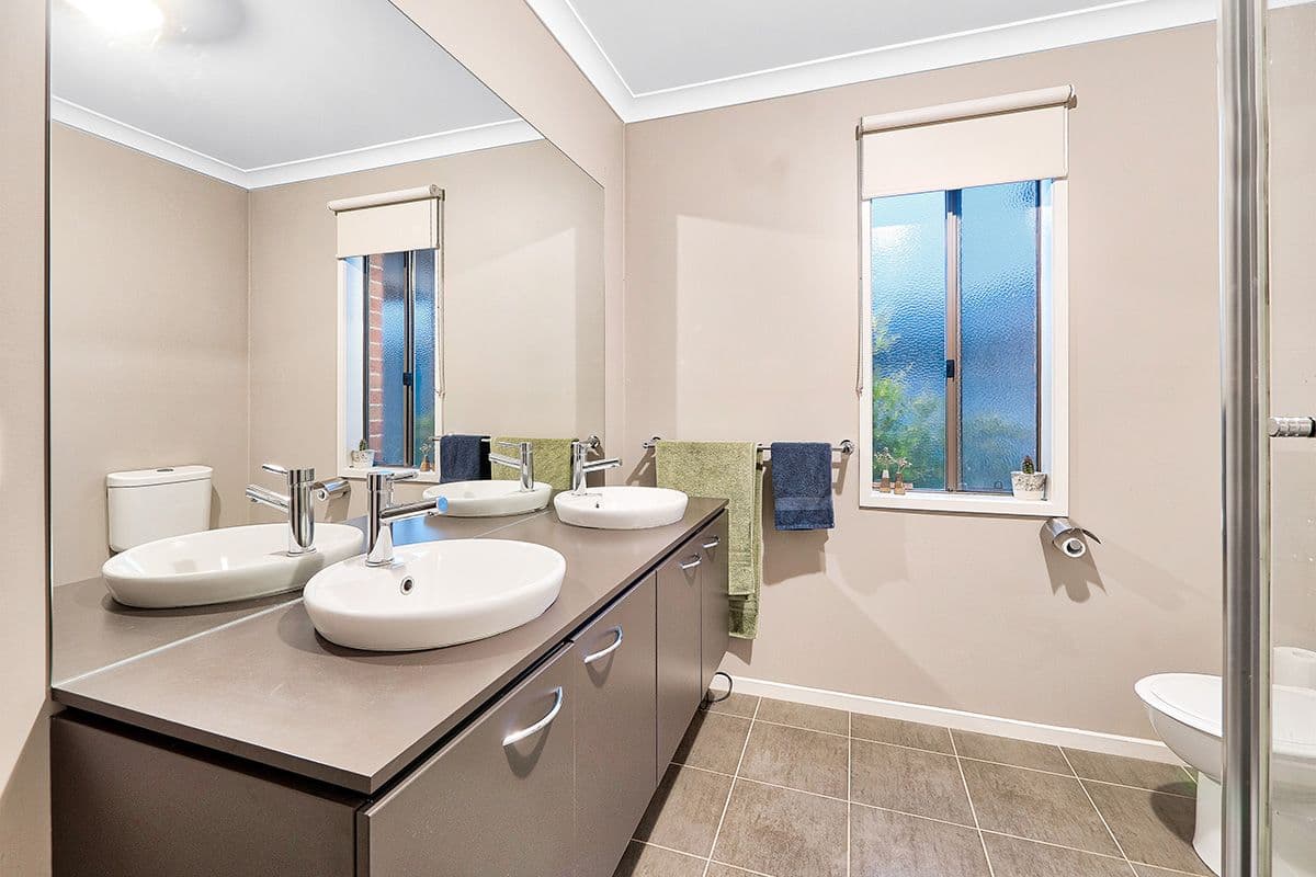 42 Freshwater Boulevard, Lyndhurst VIC 3975, Lyndhurst - Thumbnail 8