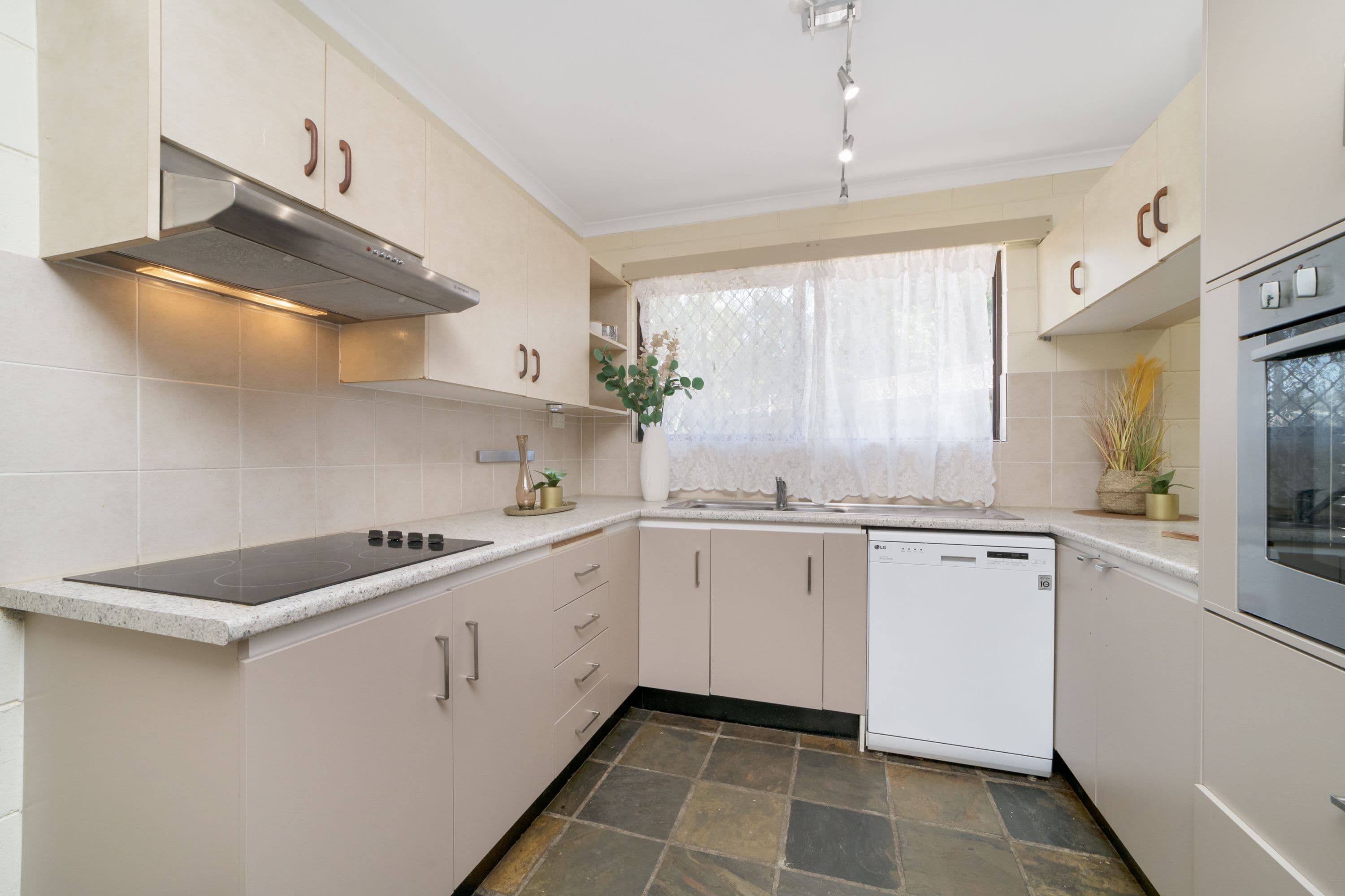 22 Robert Towns Crescent, Condon QLD 4815, Condon - Thumbnail 5