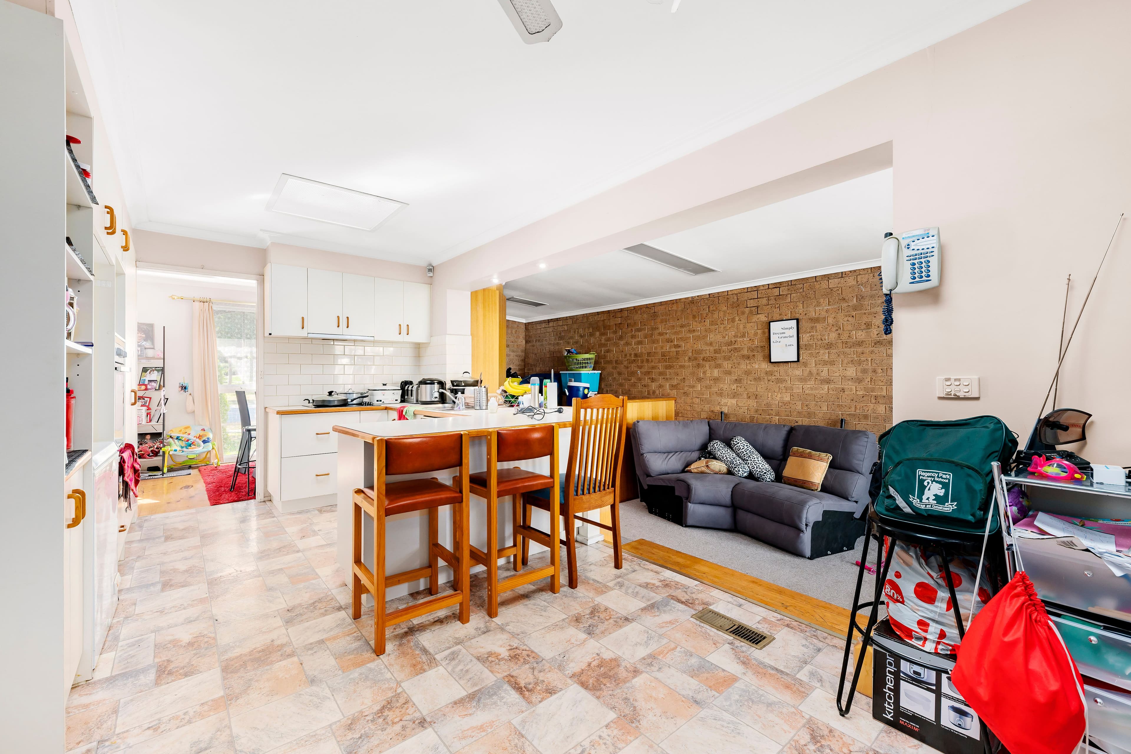 63 Amesbury Avenue, Wantirna VIC 3152, Wantirna - Thumbnail 4