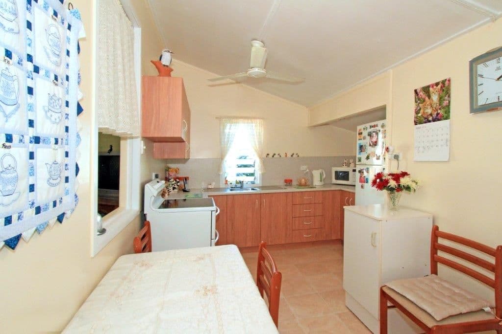 142 Talbot Street, BERSERKER QLD 4701, Berserker - Thumbnail 8