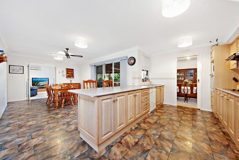 13 Casuarina Road, ALFORDS POINT NSW 2234, Alfords Point - Thumbnail 2