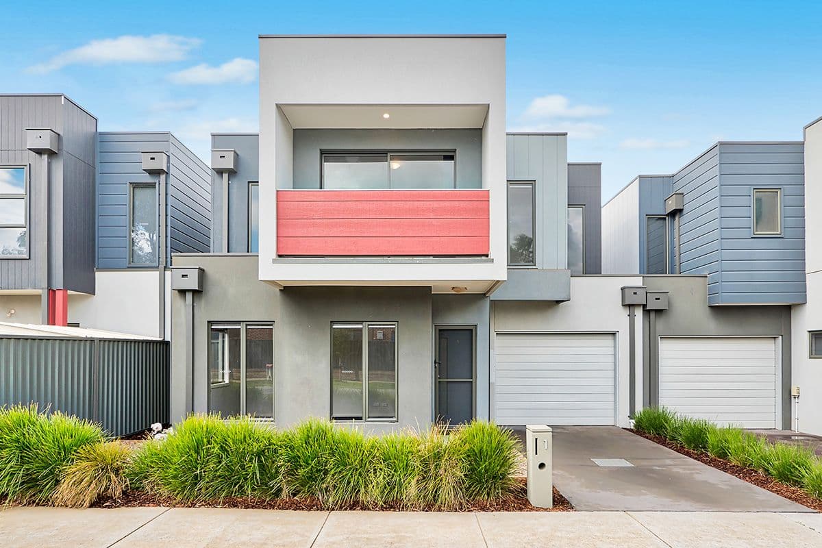 1 Celtic Drive, Cranbourne East VIC 3977, Cranbourne East - Image 1