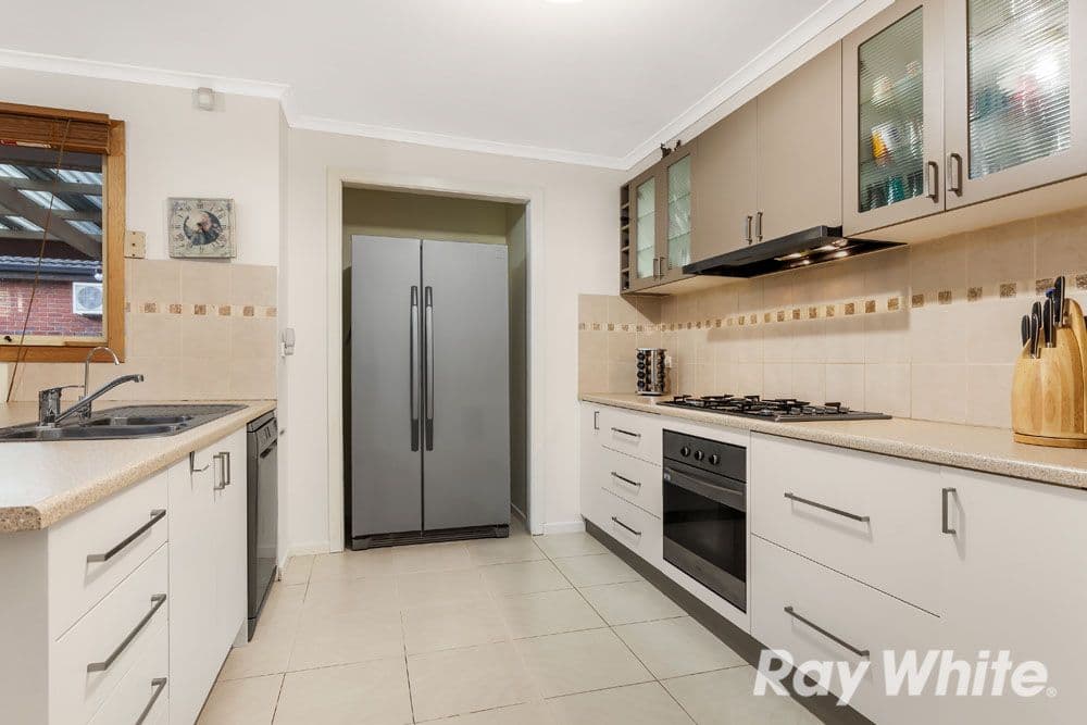 41 Bowman Drive, Mill Park VIC 3082, Mill Park - Thumbnail 2