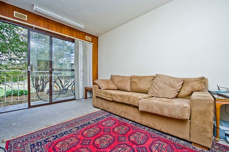 9 Farrer Place, FARRER ACT 2607, Farrer - Thumbnail 2