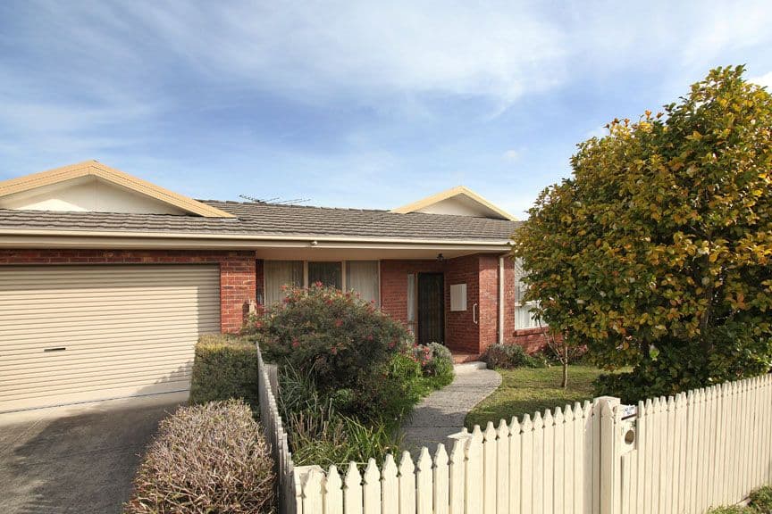 32 Wilson Road, GLEN WAVERLEY VIC 3150, Glen Waverley - Image 1