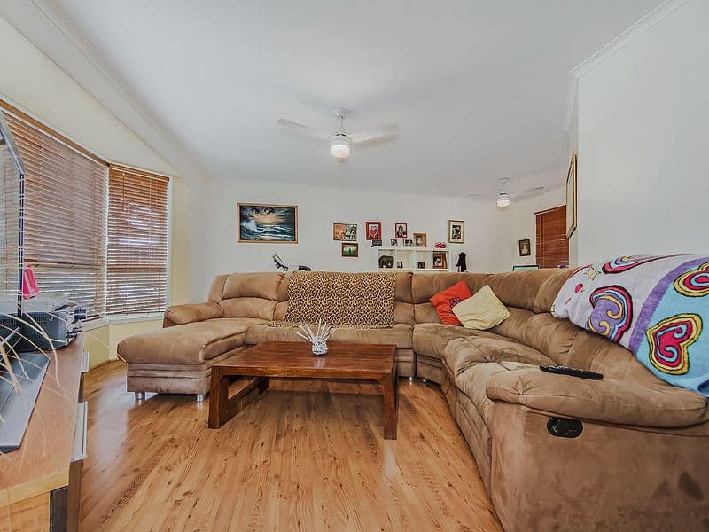 35 Petherbridge Avenue, MERRIMAC QLD 4226, Merrimac - Thumbnail 3