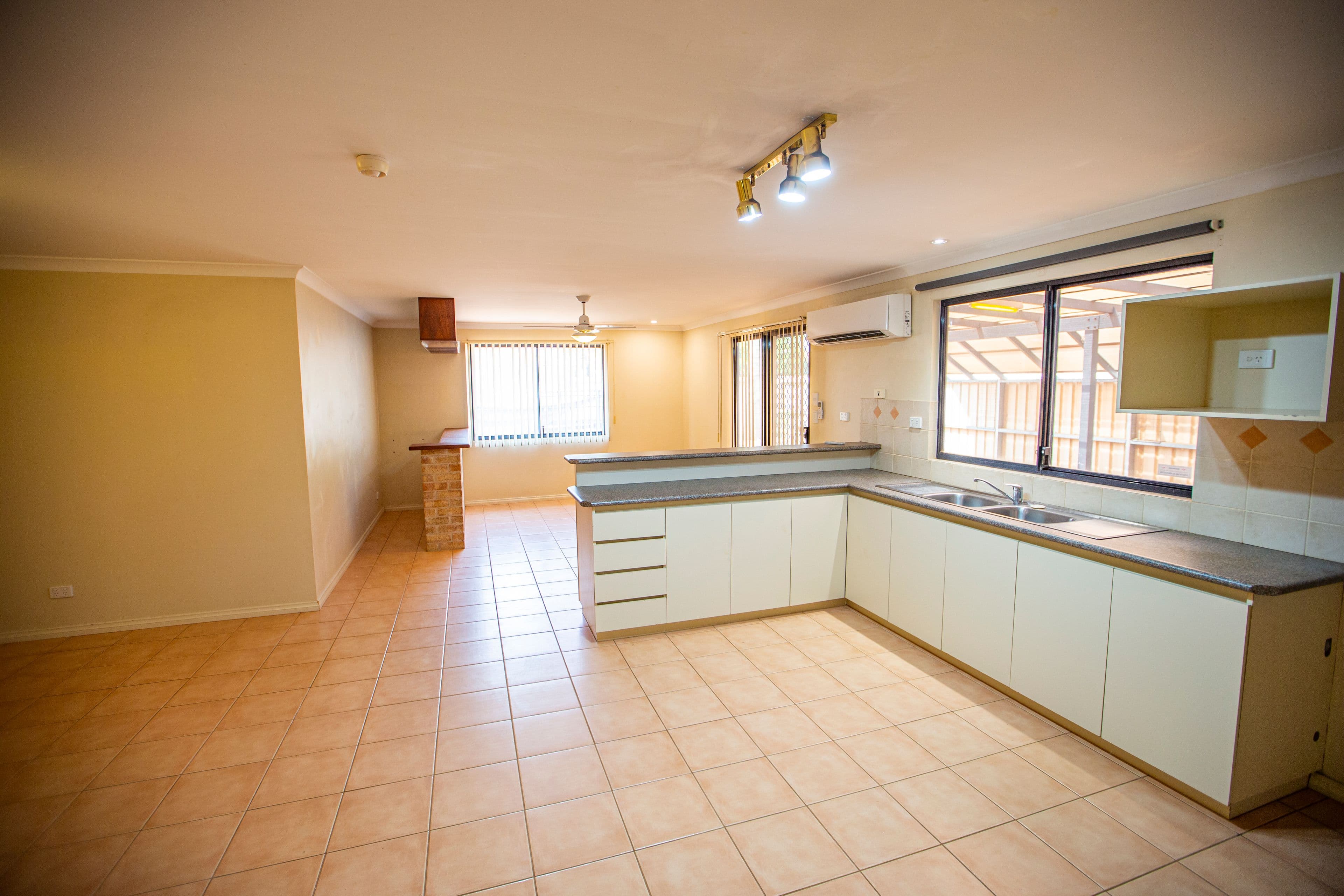 41 Spoonbill Crescent, South Hedland WA 6722, South Hedland - Thumbnail 4