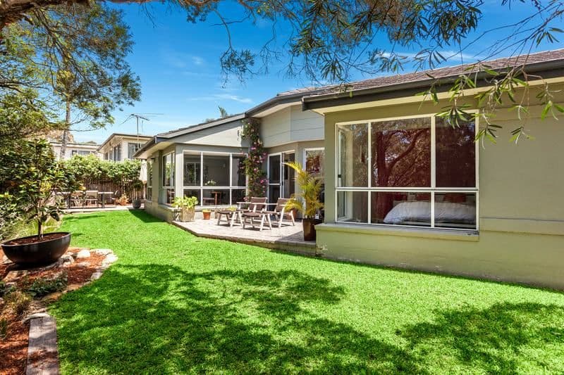 35 Wakehurst Parkway, Seaforth - Image 1