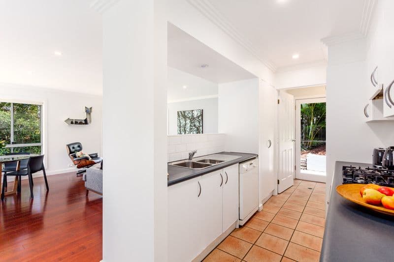 35 Wakehurst Parkway, Seaforth - Thumbnail 4