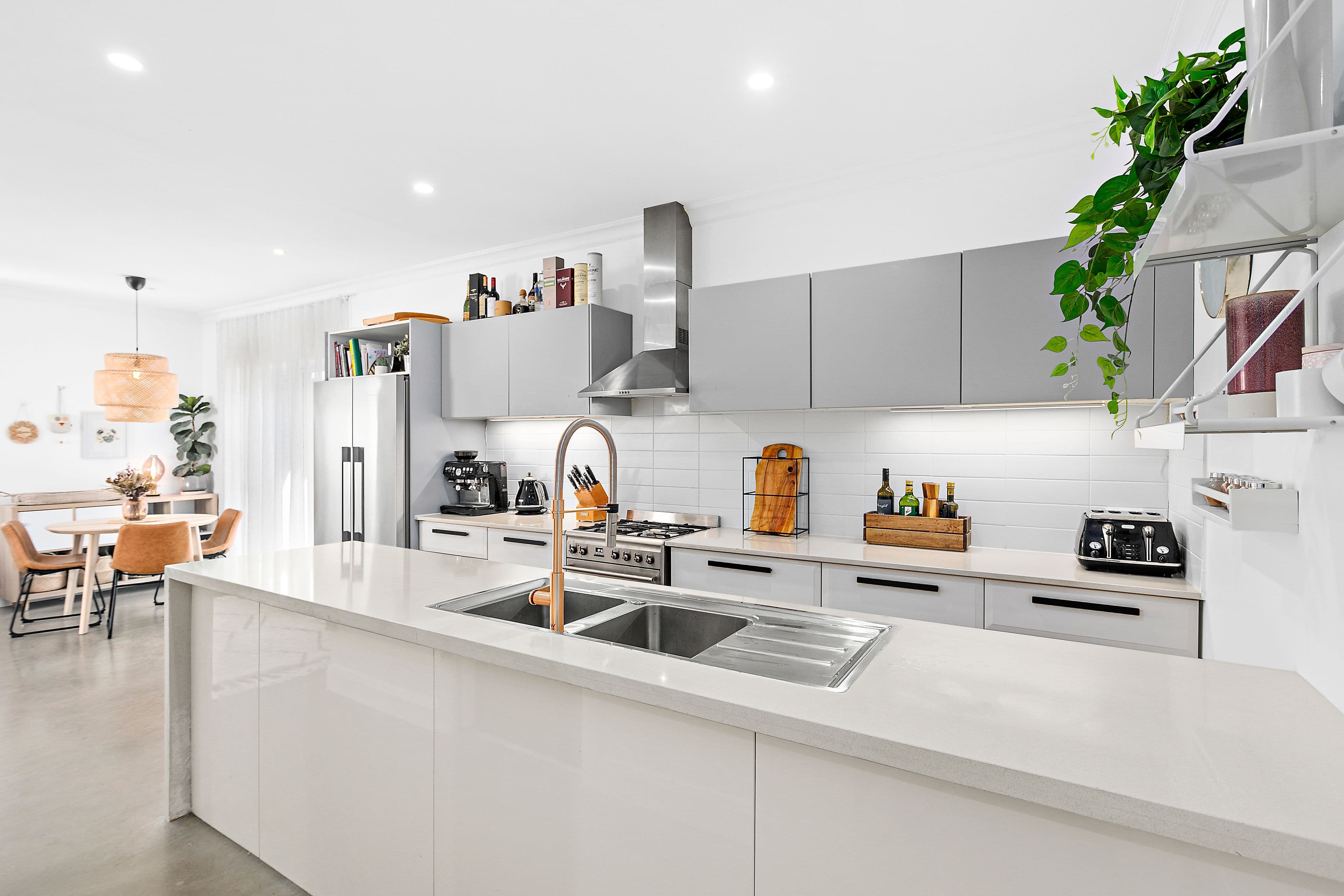 10 Ulster Avenue, Warilla NSW 2528, Warilla - Thumbnail 2