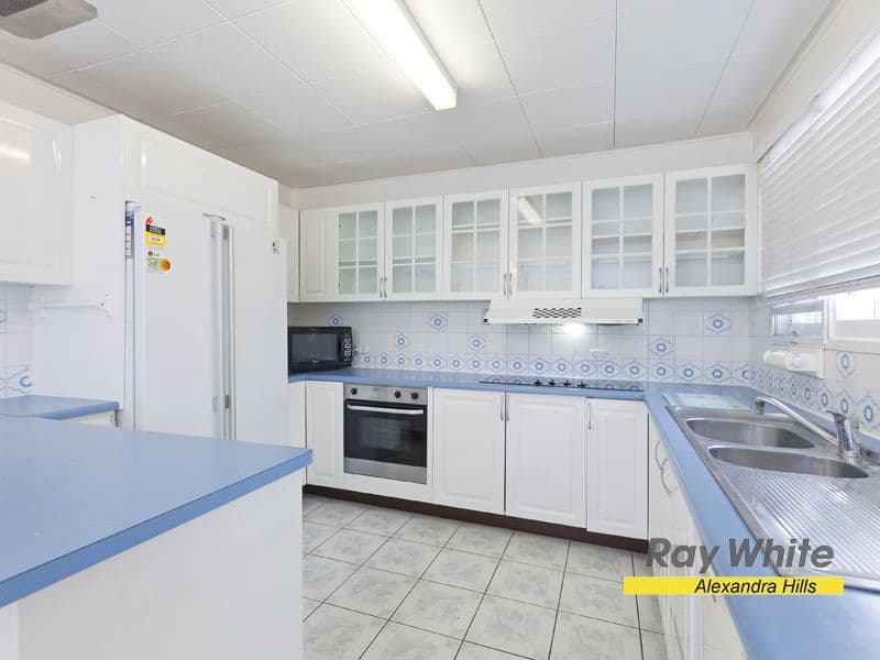 255 Stanley Road, CARINA QLD 4152, Carina - Thumbnail 2