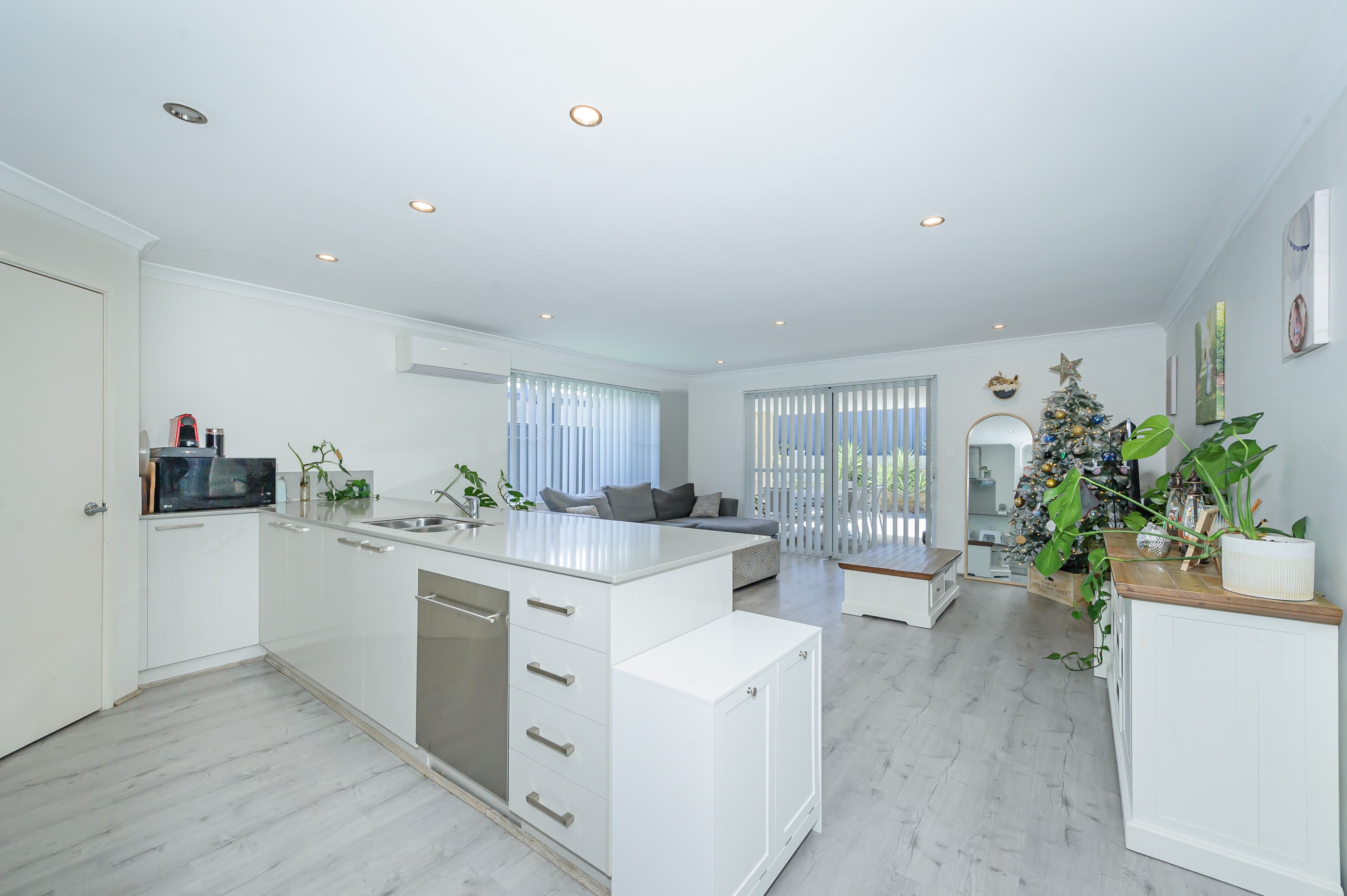 12 Bundoran Street, Bullsbrook WA 6084, Bullsbrook - Thumbnail 2