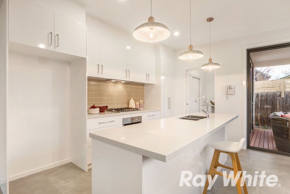 4A Weatherlake Street, Watsonia VIC 3087, Watsonia - Thumbnail 4
