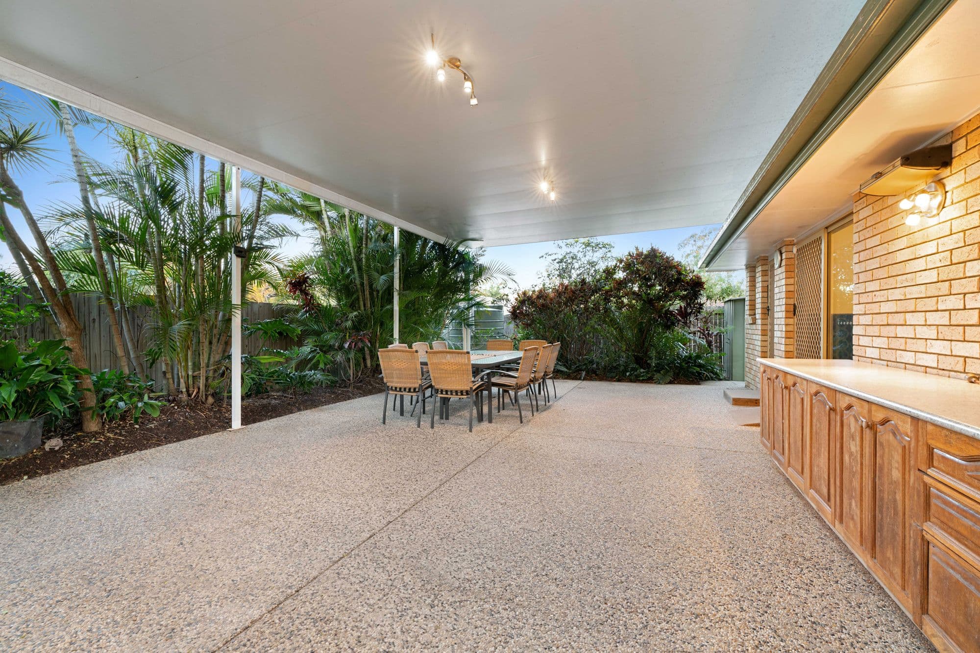 19 Lexington Place, Wishart QLD 4122, Wishart - Thumbnail 2