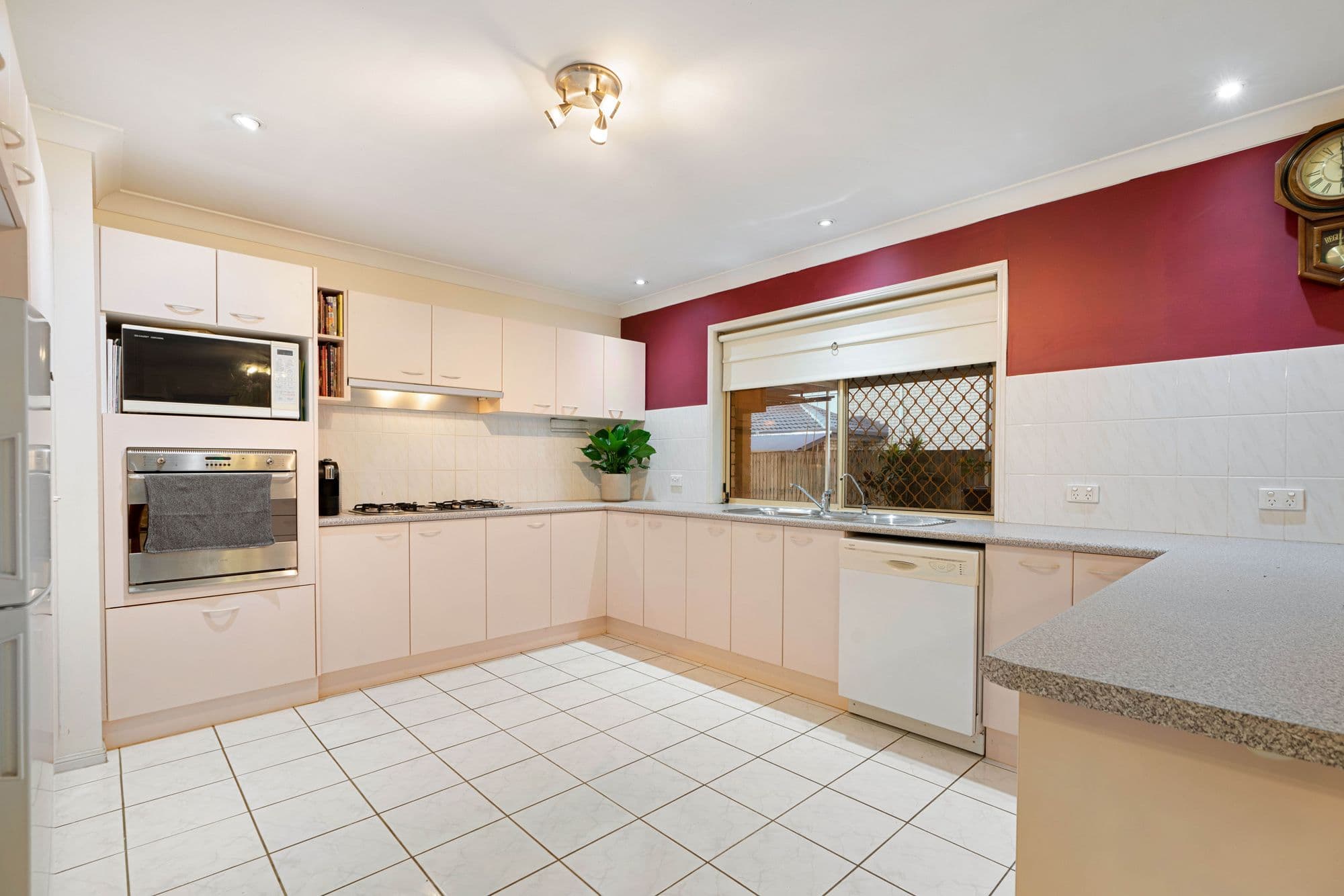 19 Lexington Place, Wishart QLD 4122, Wishart - Thumbnail 4
