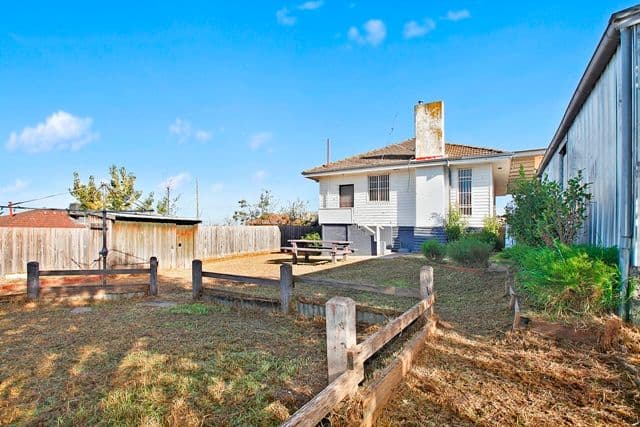 8 Oulton Crescent, RESERVOIR VIC 3073, Reservoir - Thumbnail 6
