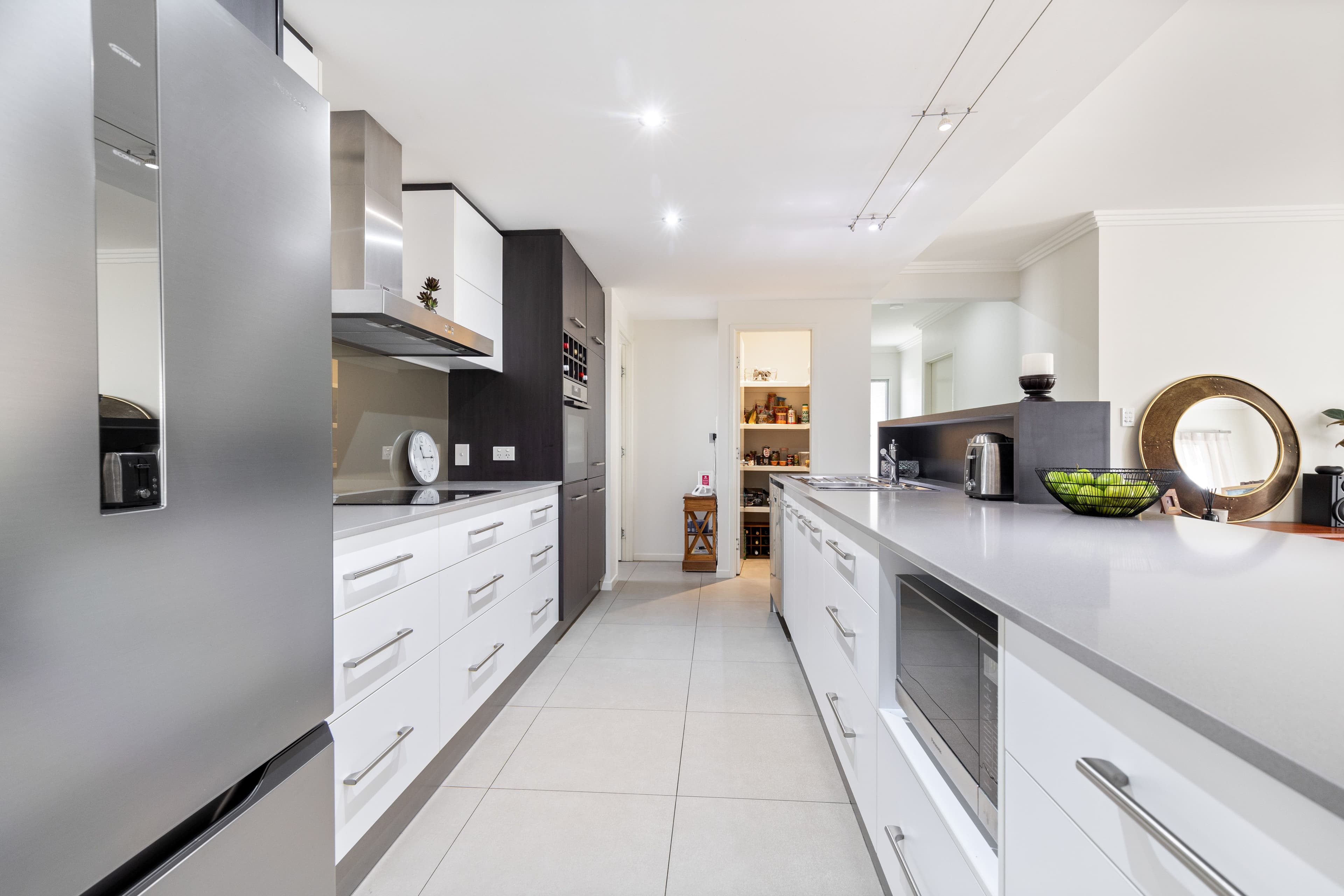 35 Moriarty Street, Emerald QLD 4720, Emerald - Thumbnail 7