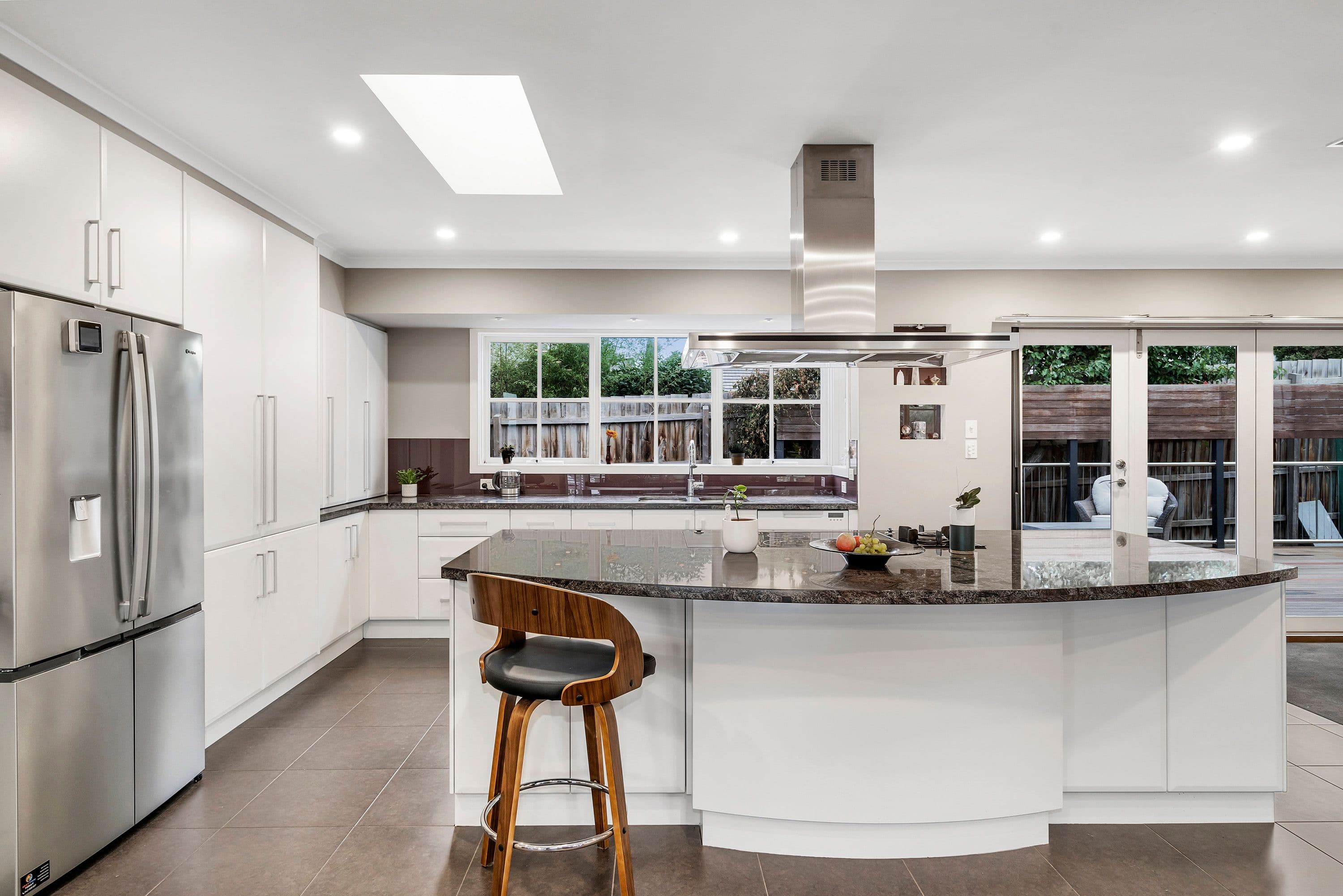 4 Crystal Court, Wheelers Hill VIC 3150, Wheelers Hill - Thumbnail 2