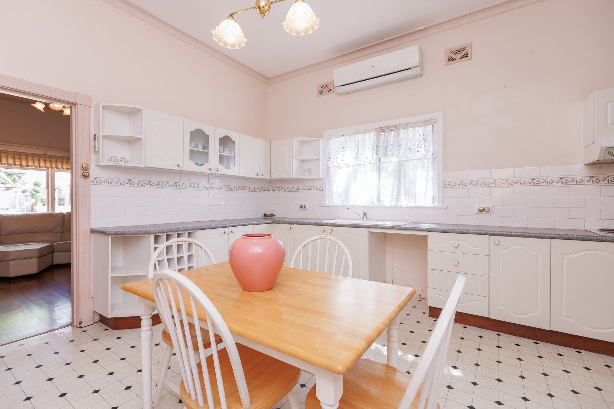8 Leichardt Street, St James WA 6102, St James - Thumbnail 7