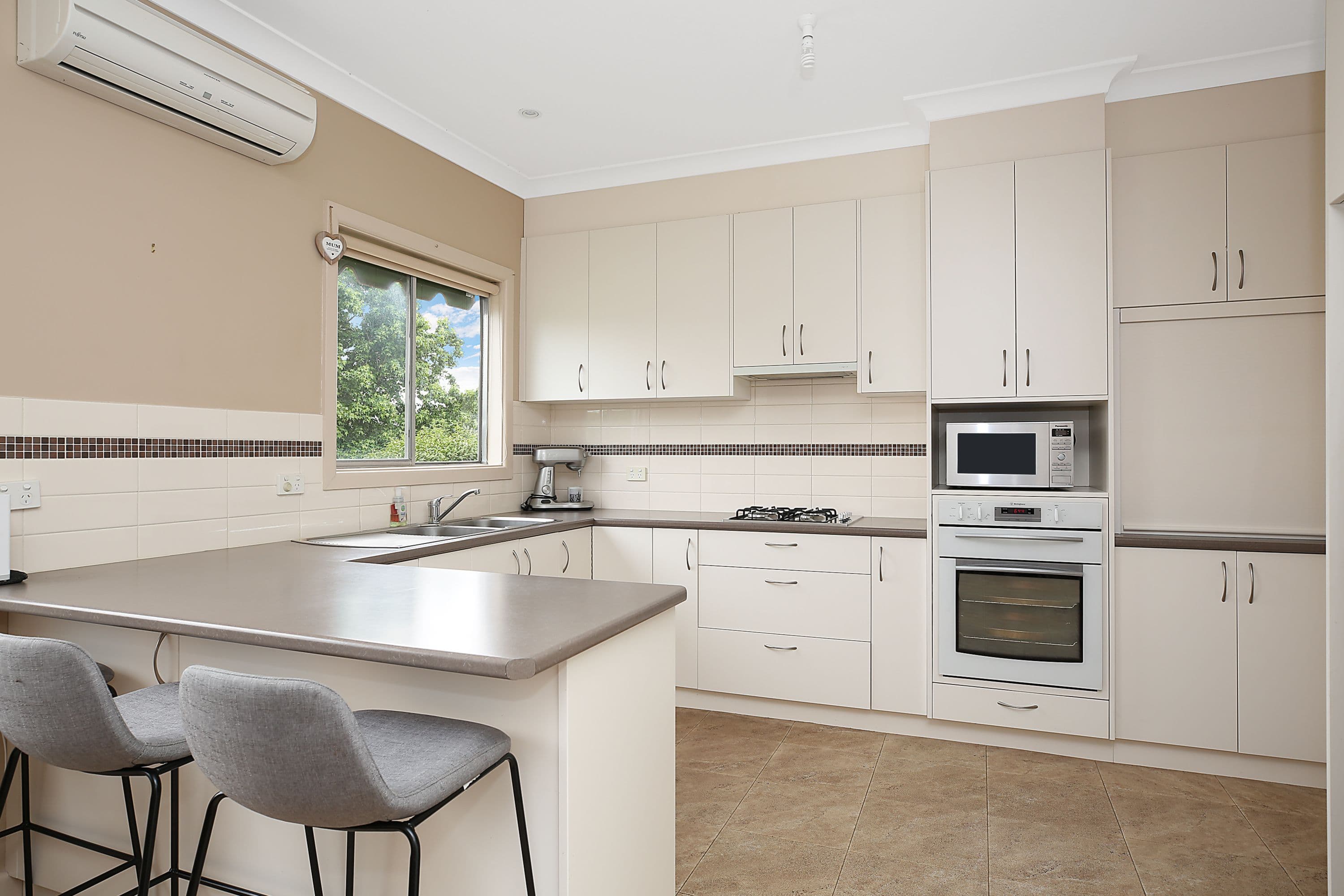 20 Barkly Street, Camperdown VIC 3260, Camperdown - Thumbnail 4