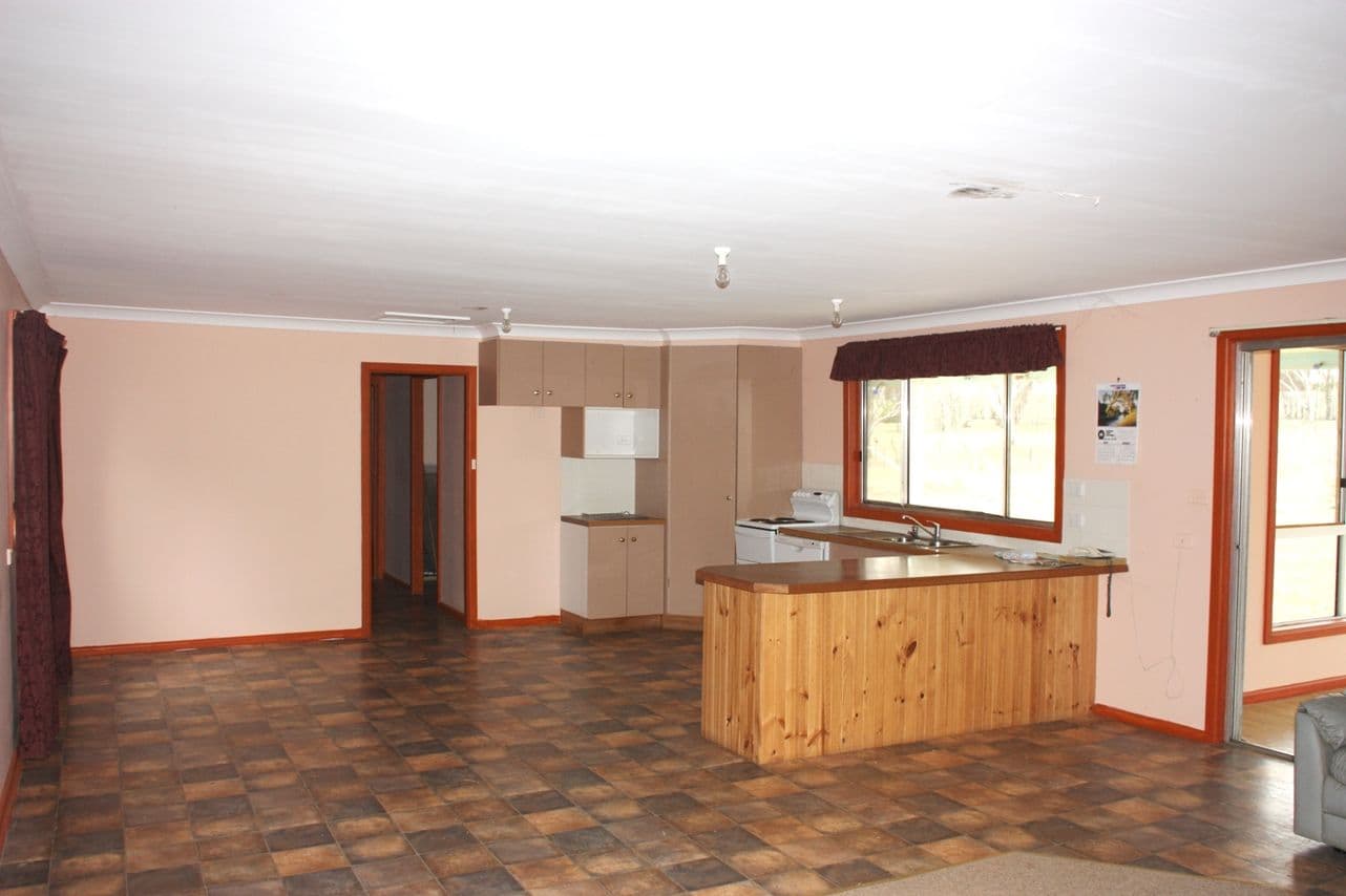 38 Fowler Street, MONTEAGLE NSW 2594, Monteagle - Thumbnail 6