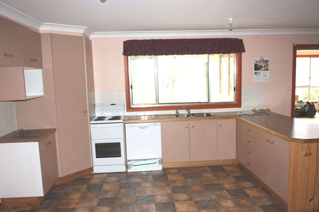 38 Fowler Street, MONTEAGLE NSW 2594, Monteagle - Thumbnail 8