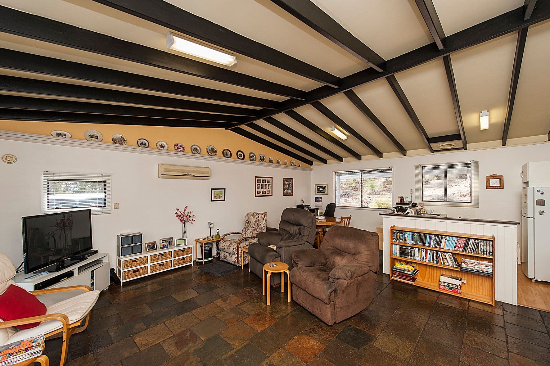 171 Hart Drive, Chittering WA 6084, Chittering - Thumbnail 3