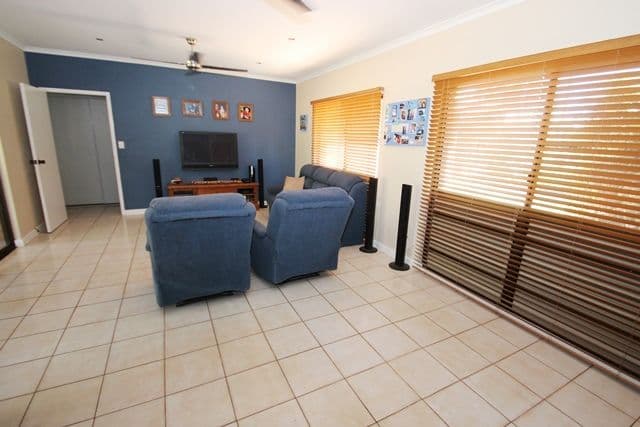 14 Davis Court, KATHERINE NT 0850, Katherine East - Thumbnail 3